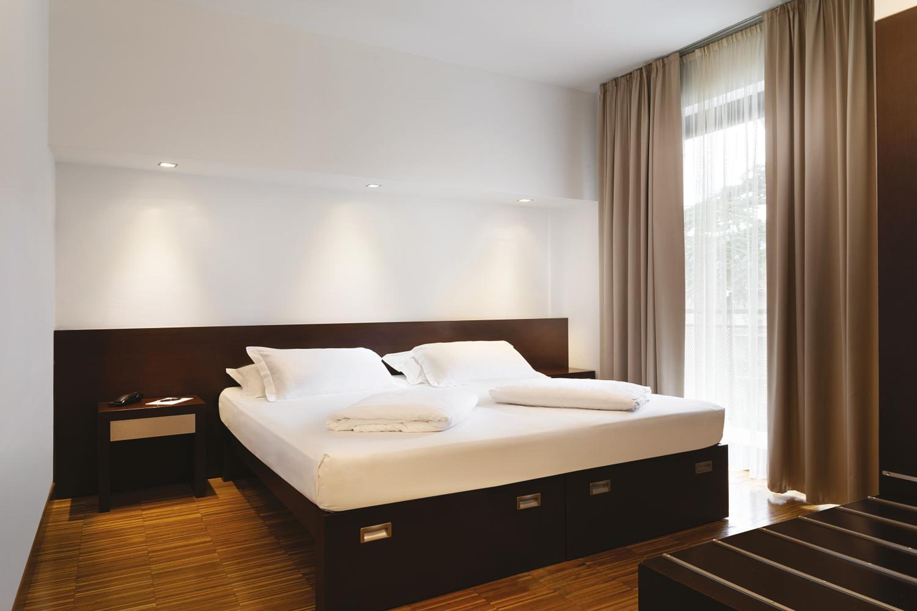 Budget Double Room - Photo 4