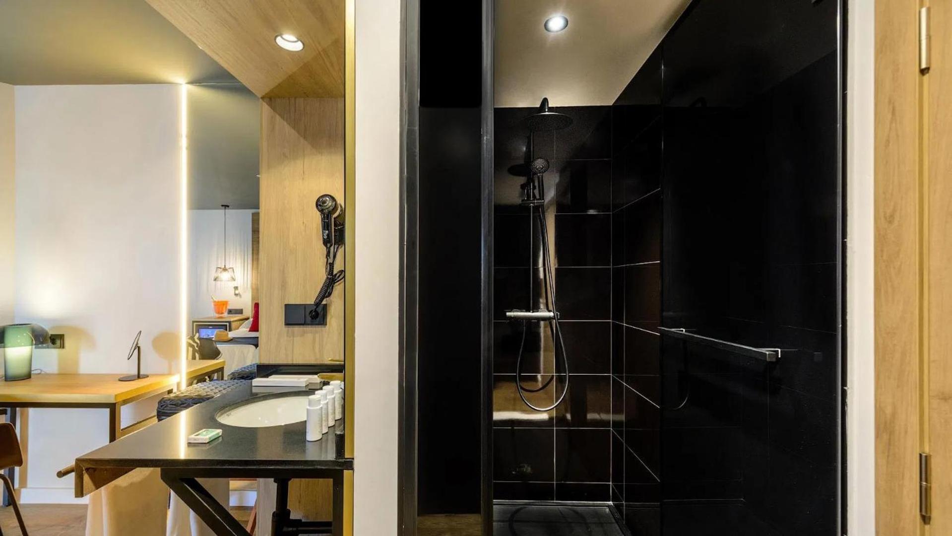 Enjoy a refreshing shower in modern elegance.