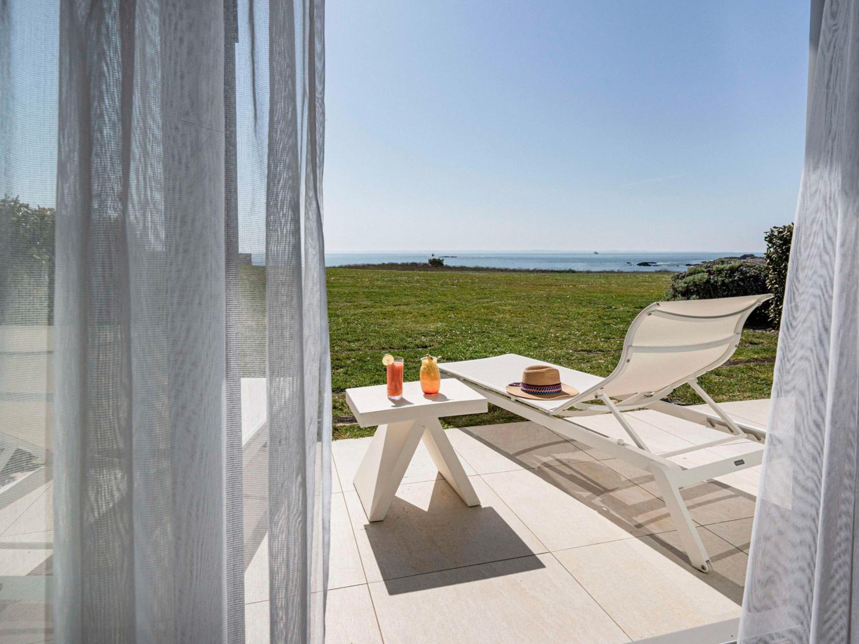 Sofitel Suite with Balcony - Facing The Sea - Photo 13