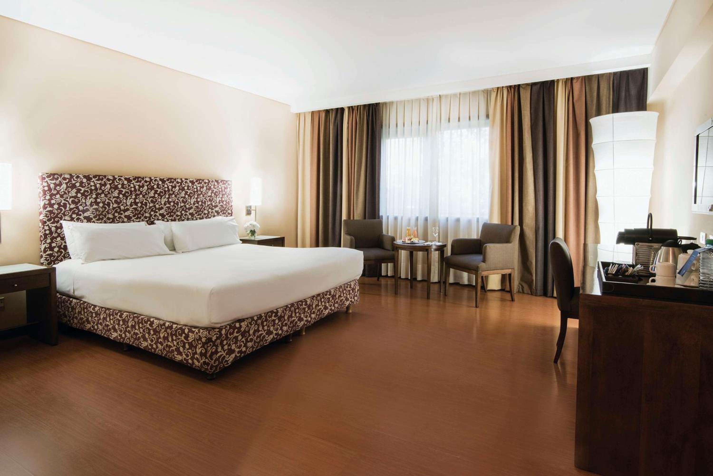 Superior Double Or Twin Room Free Parking Promo