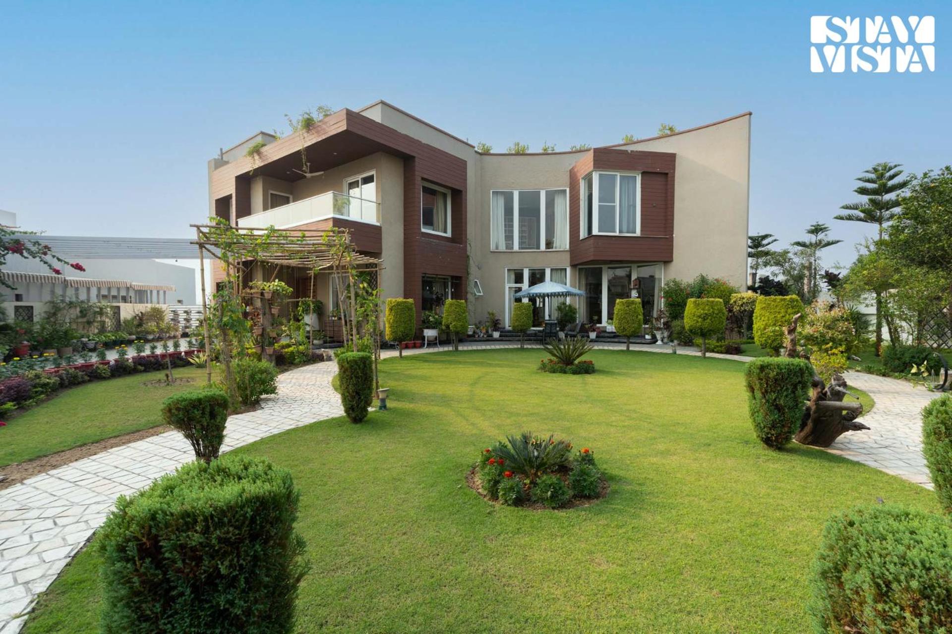 Villa photo 3