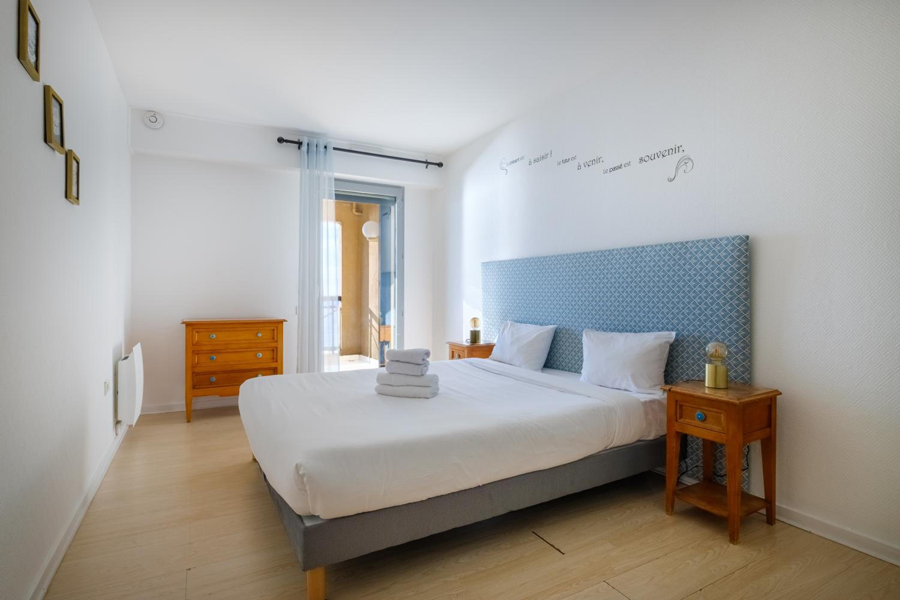 Apartment with Sea View (2-4 Adults)
