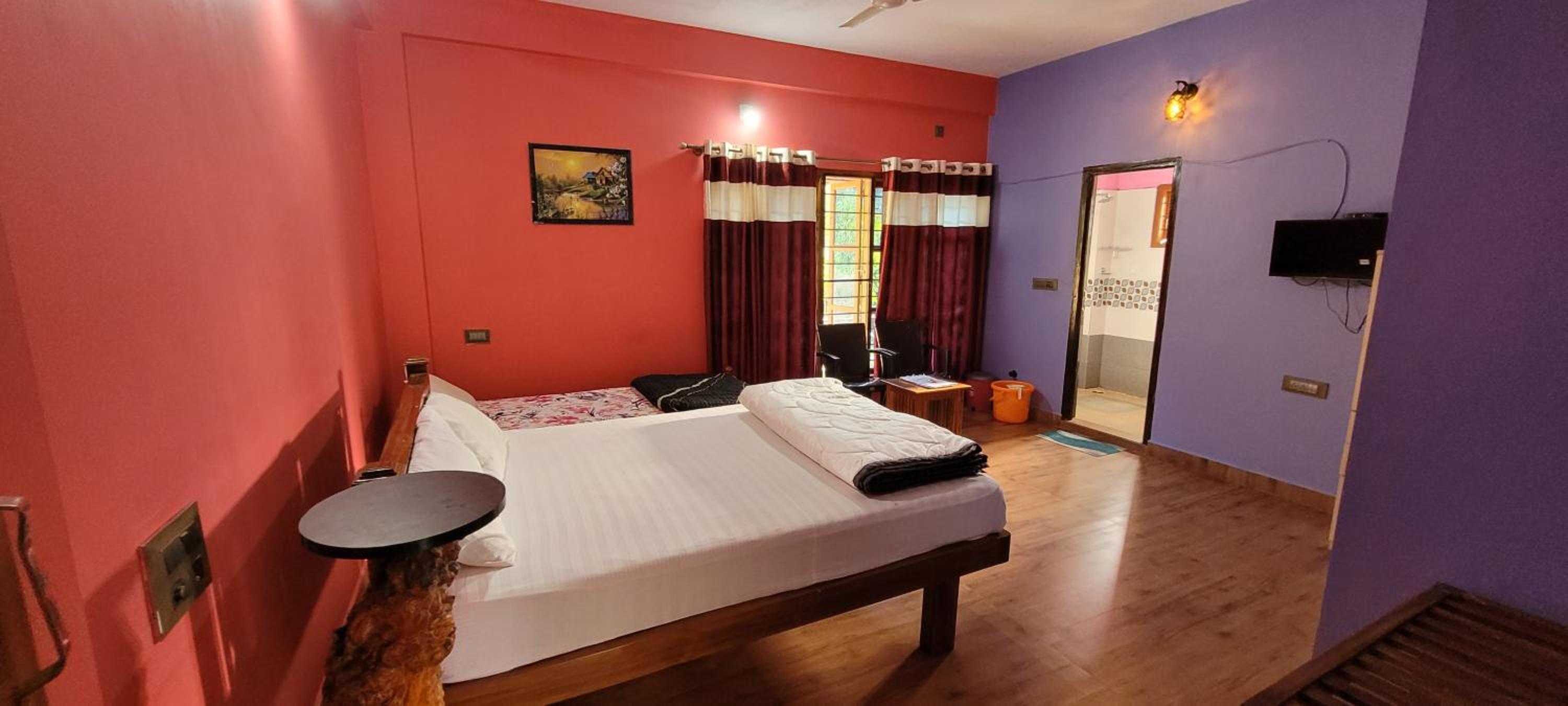 Standard Double Room - Photo 9