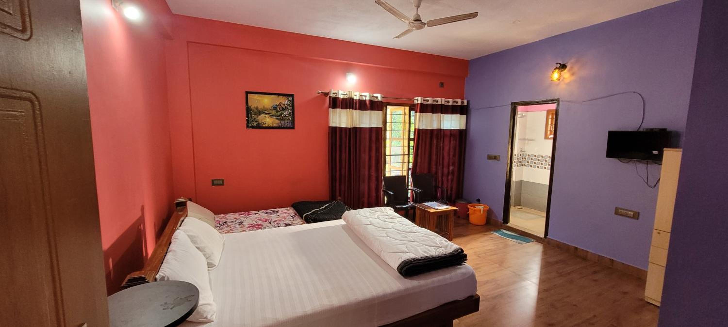 Standard Double Room - Photo 13