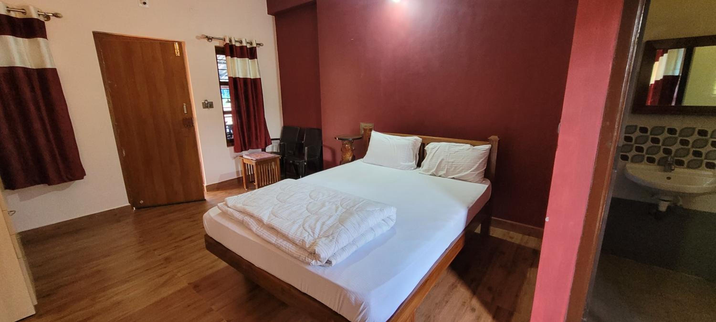 Standard Double Room - Photo 7