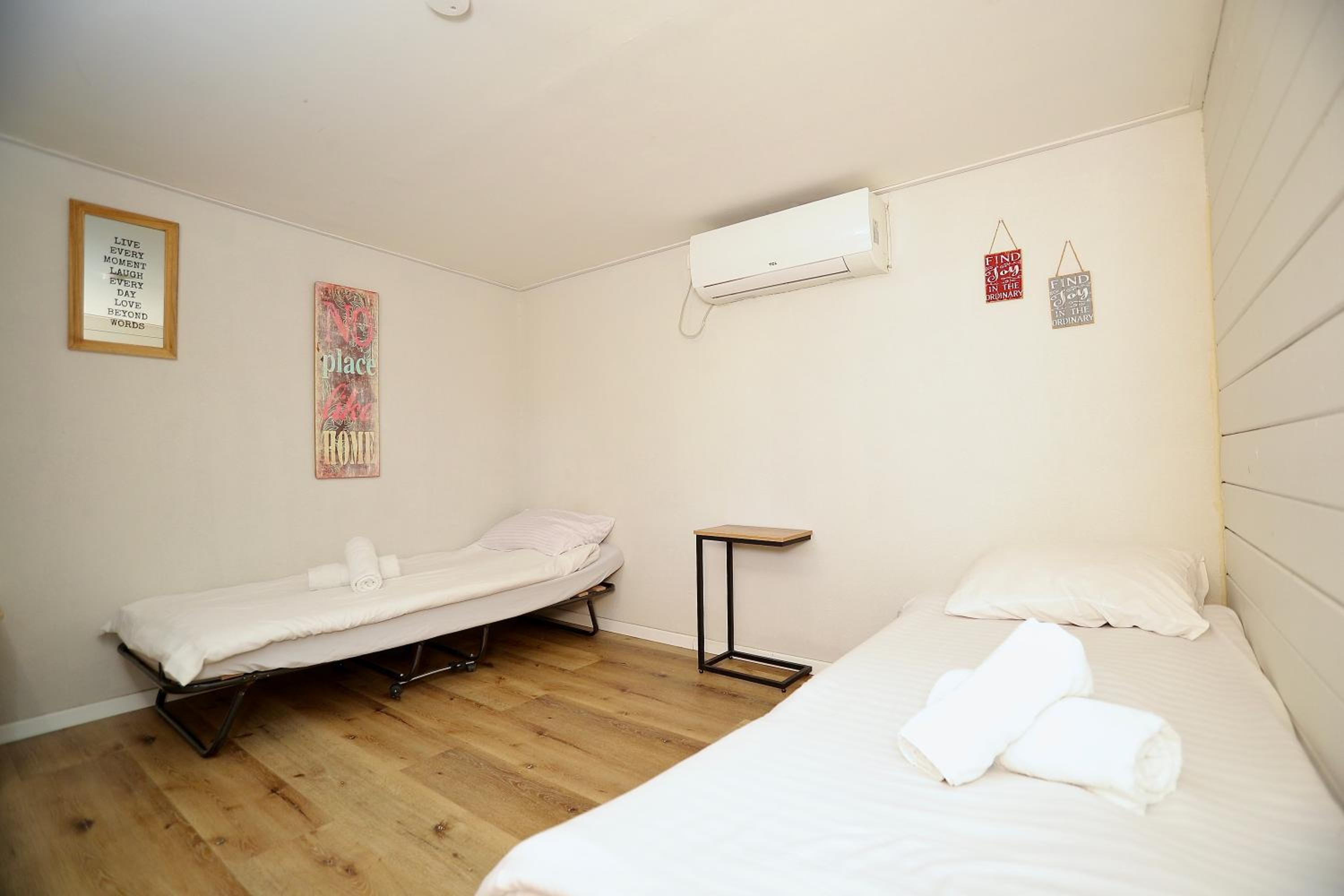 One-Bedroom Chalet - Photo 12
