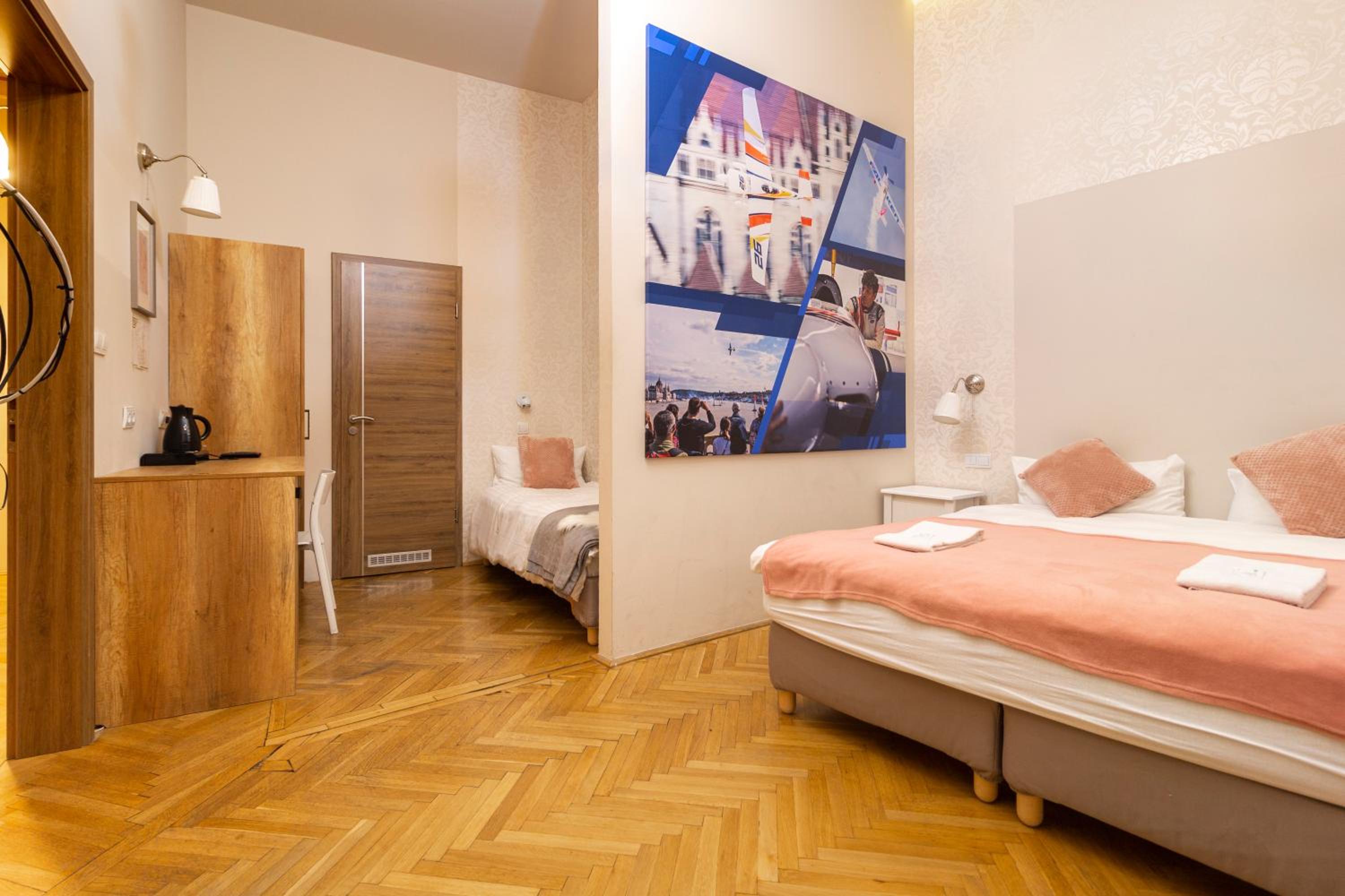 Standard Triple Room - Photo 2