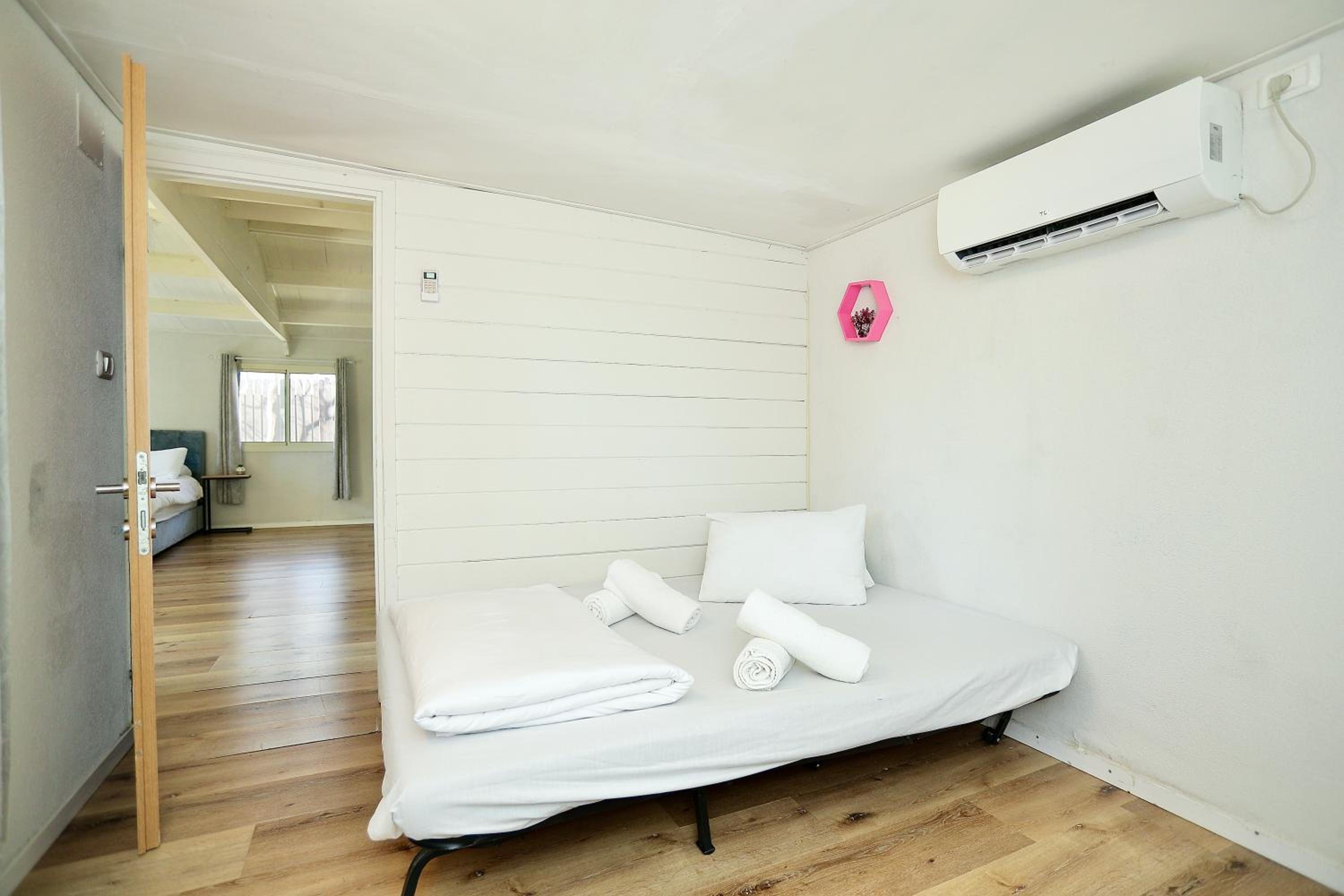 One-Bedroom Chalet - Photo 11