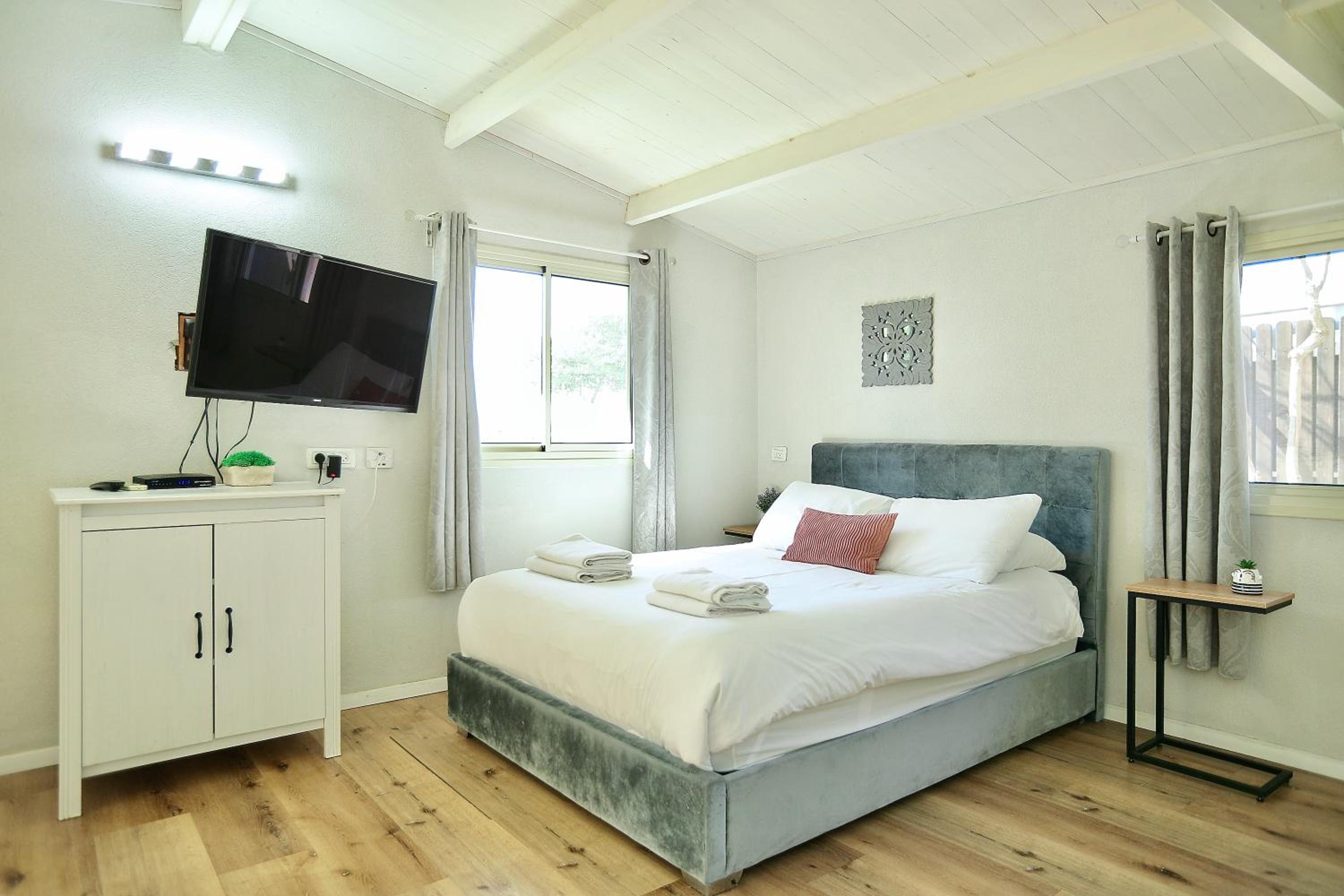 One-Bedroom Chalet - Photo 3