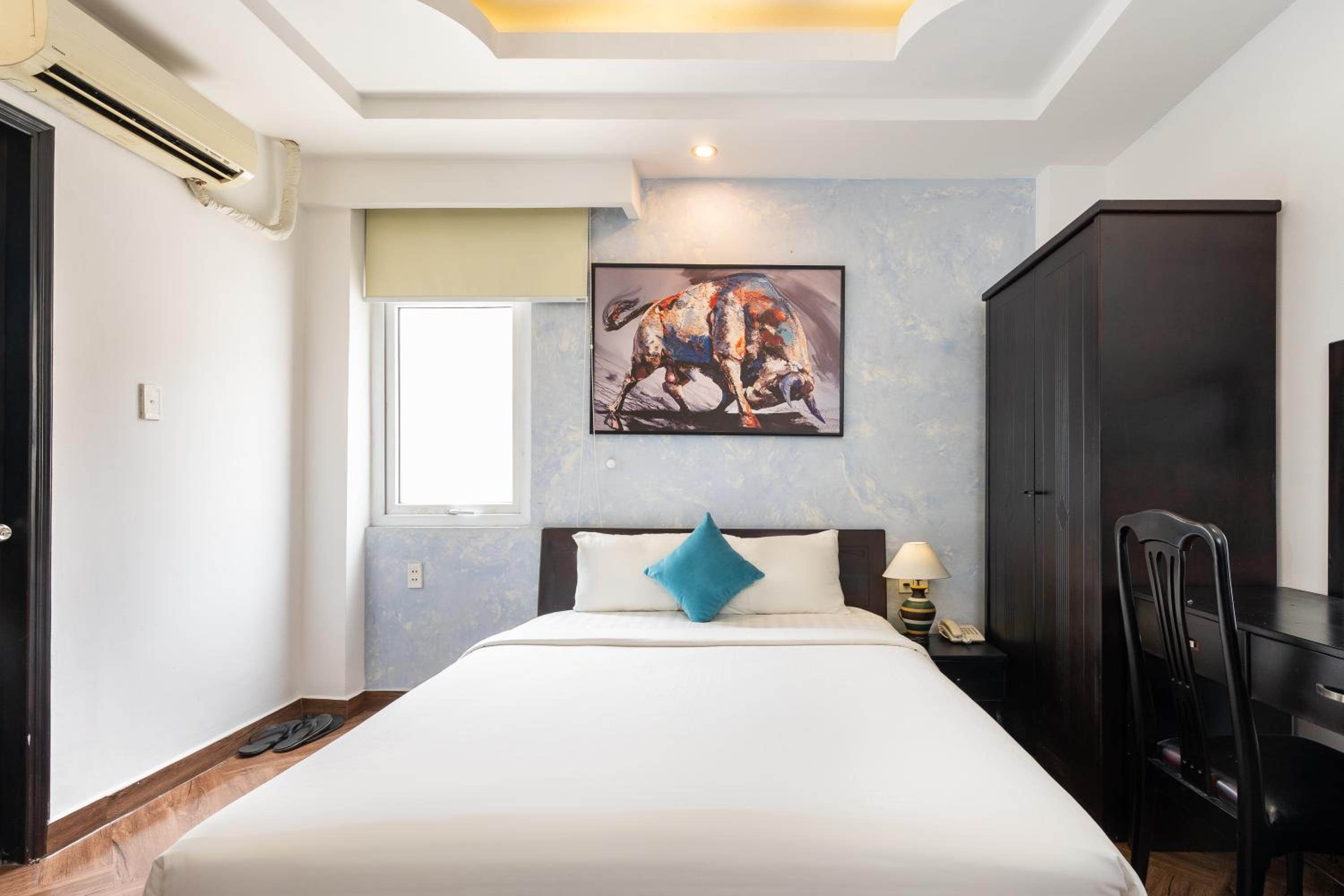 Standard Double Room With Windows