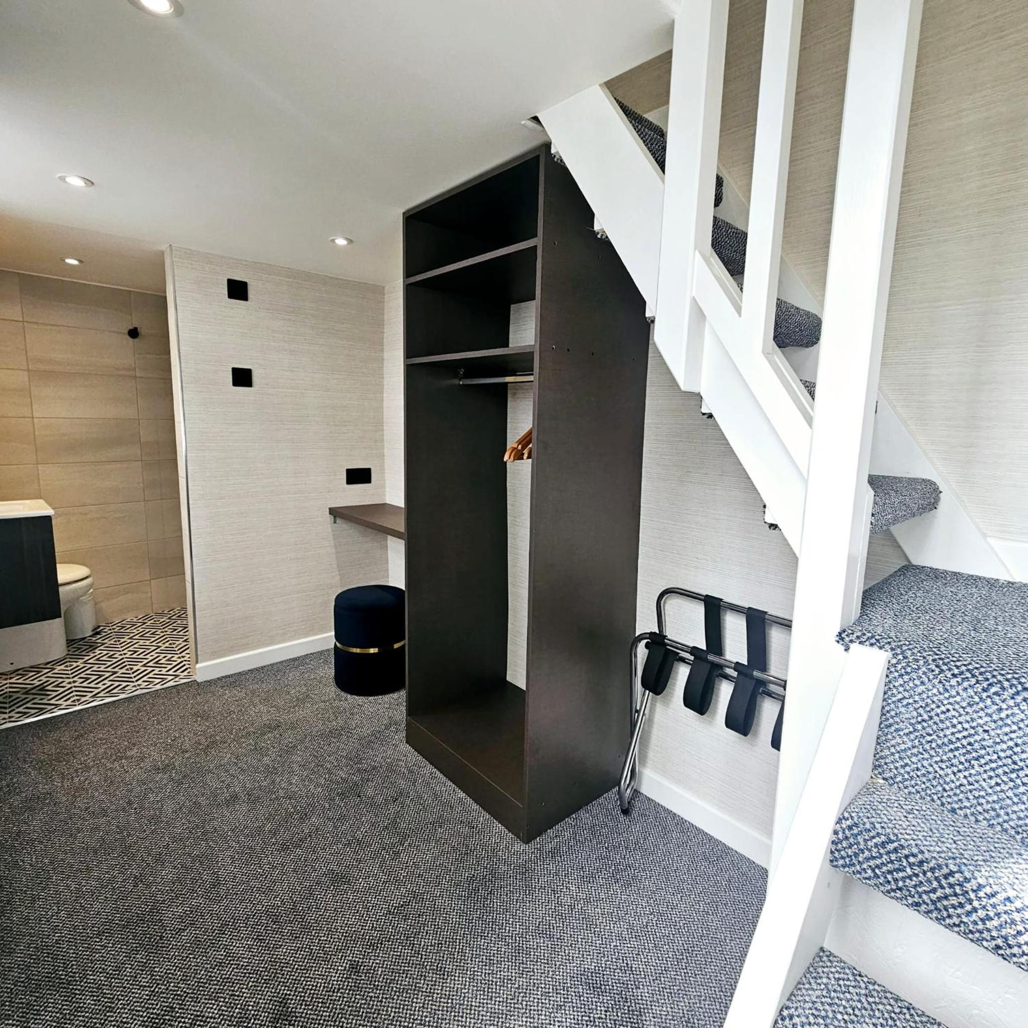Courtyard Single room en-suite photo 3