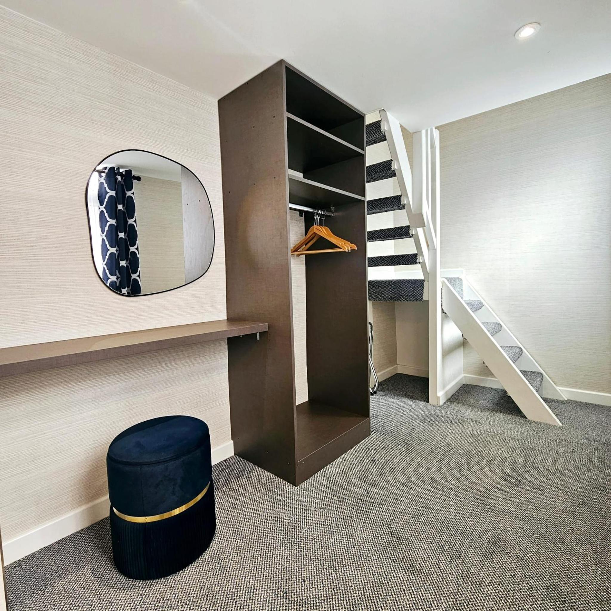 Courtyard Single room en-suite photo 1