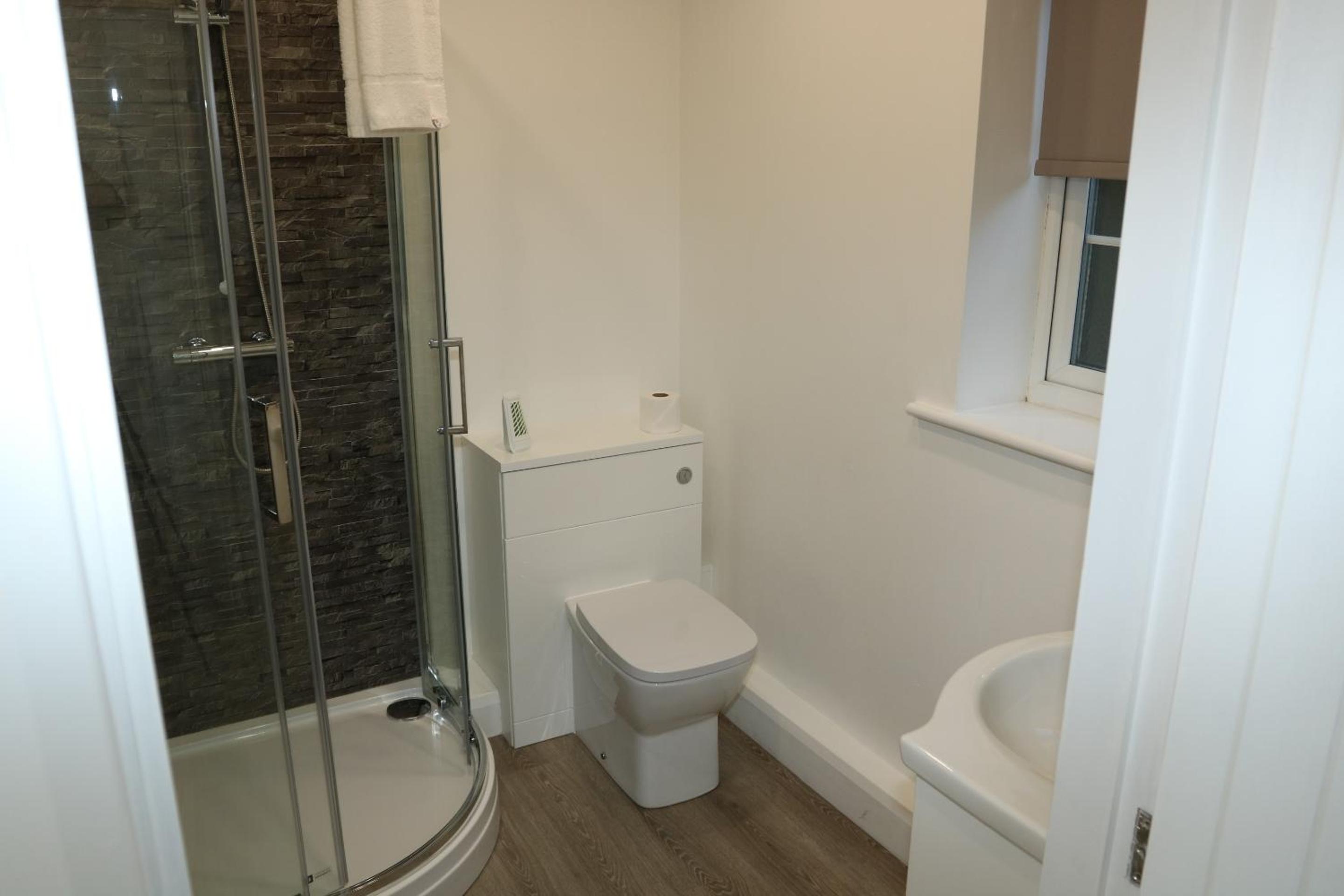 Toot Suite - Photo 9