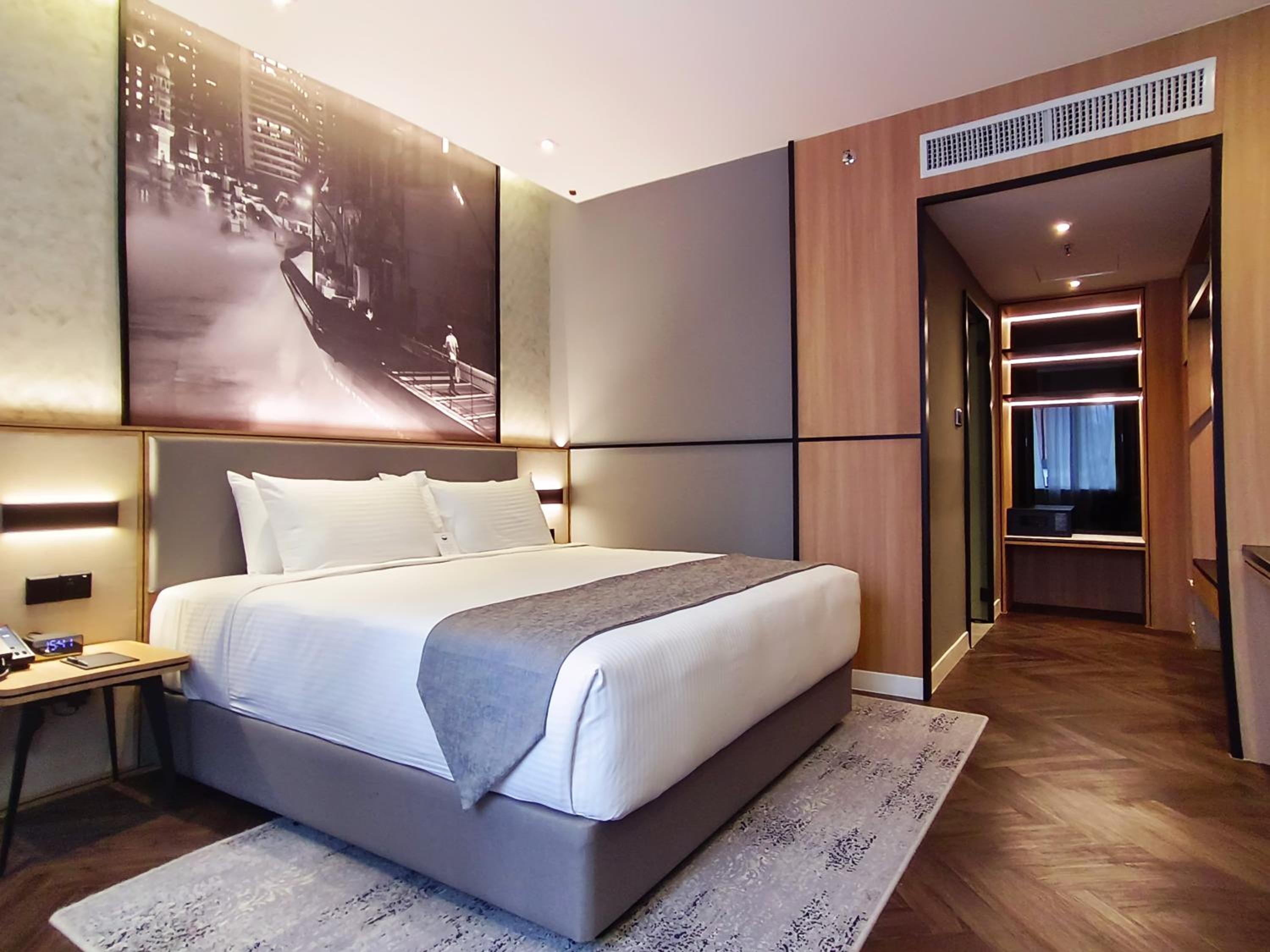 Executive Suite Executive Suite