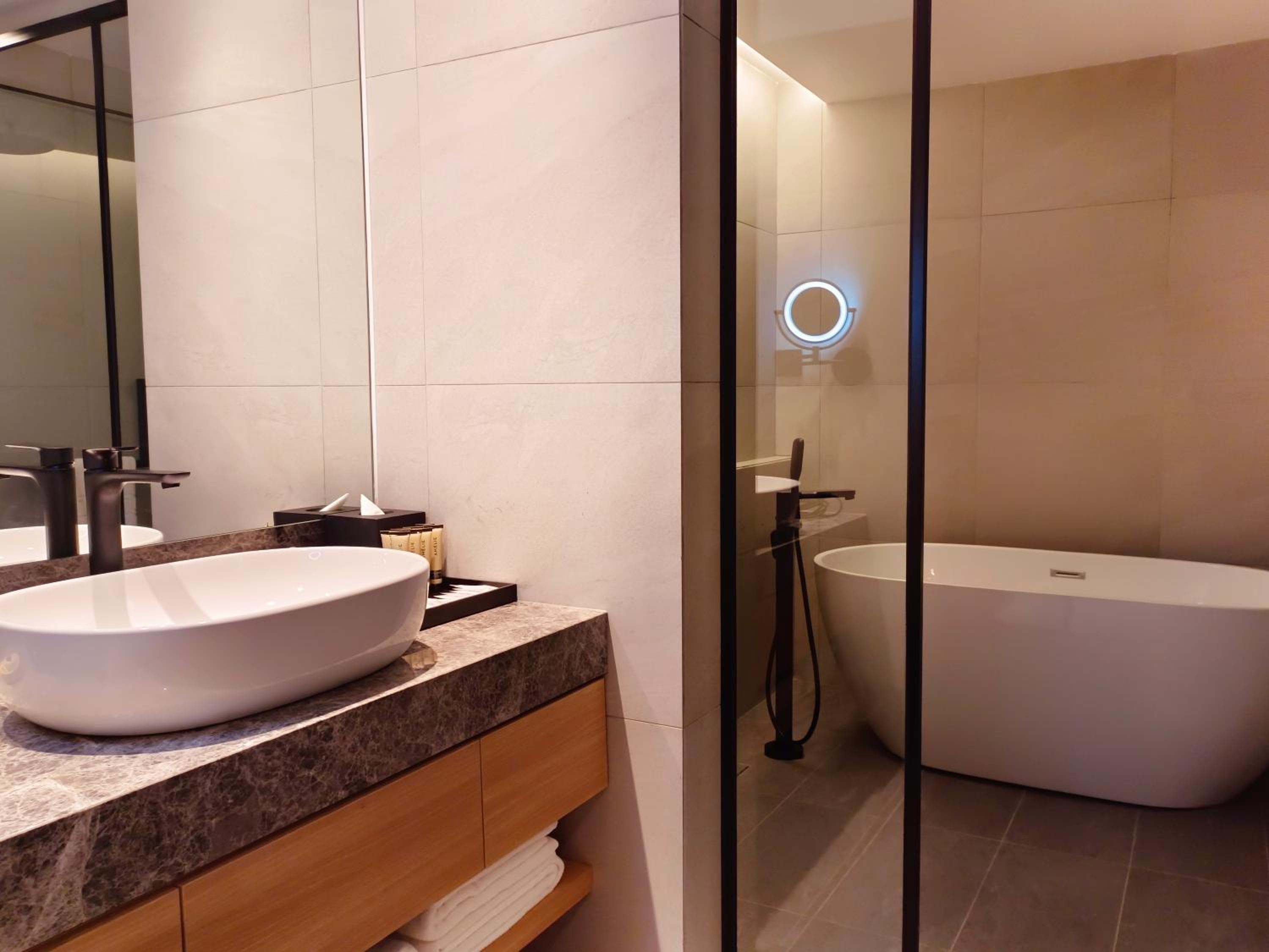 Executive Suite Executive Suite