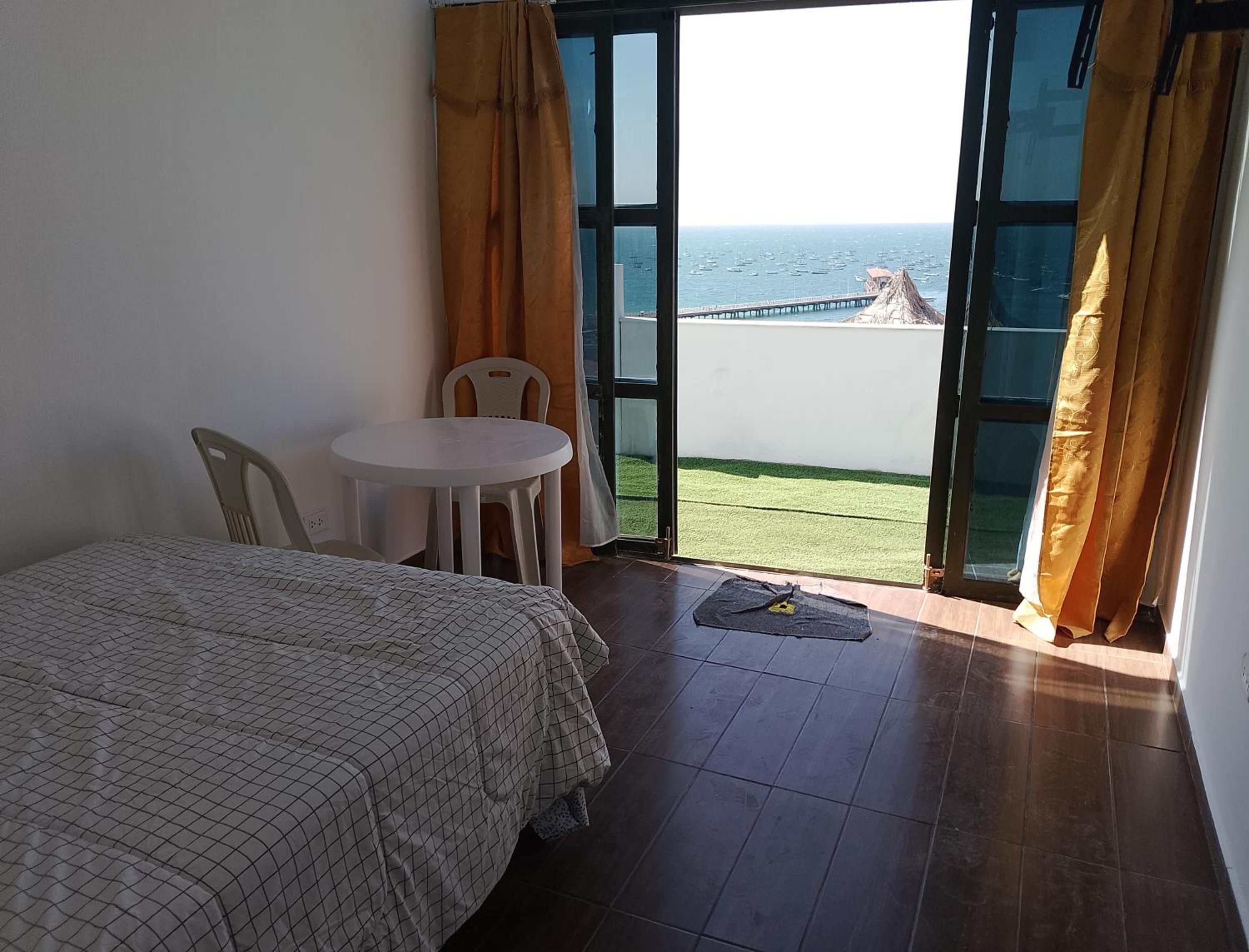 Double Room with Balcony and Sea View photo 2