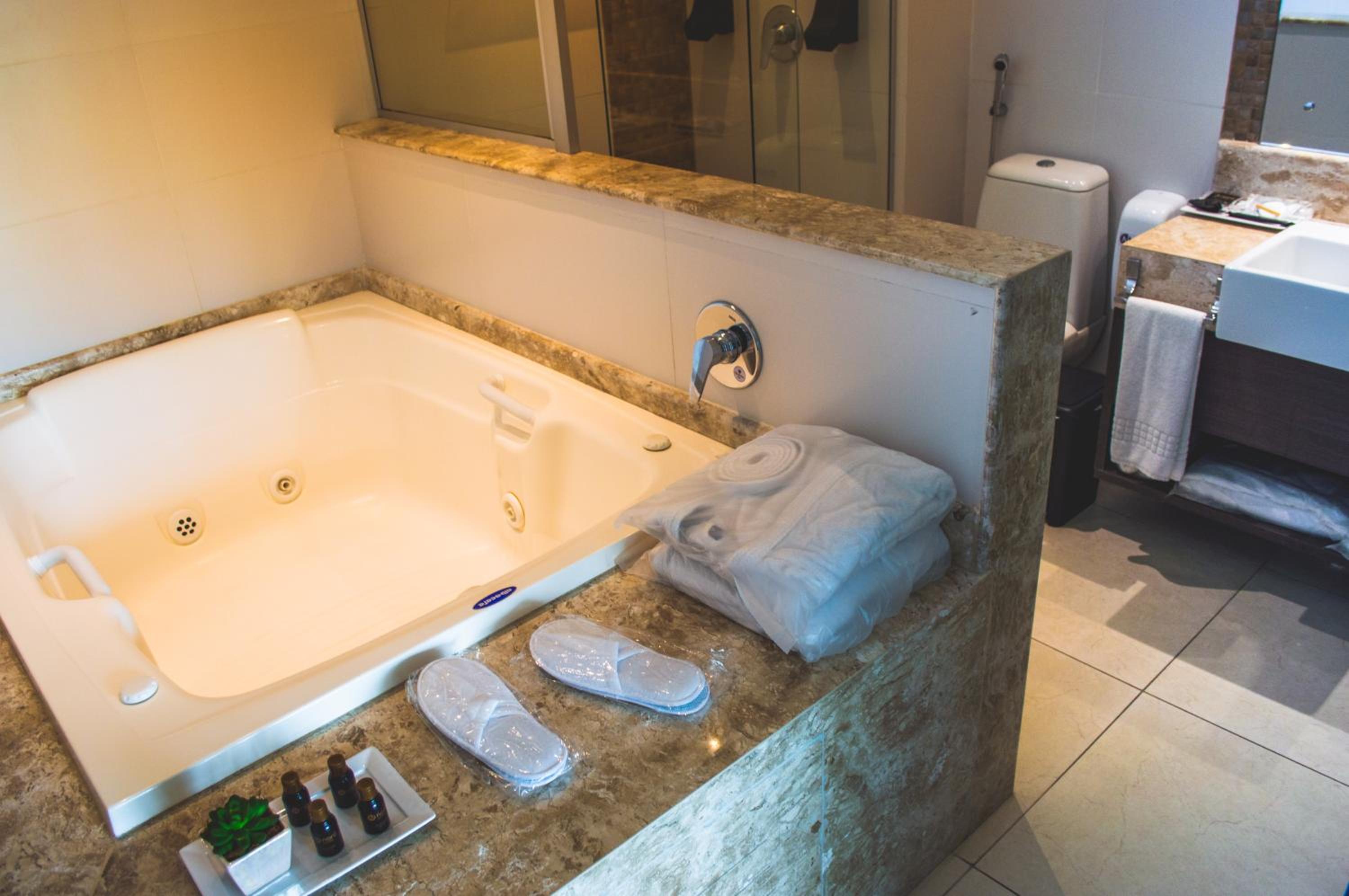 Deluxe Suite with Sea View photo 3