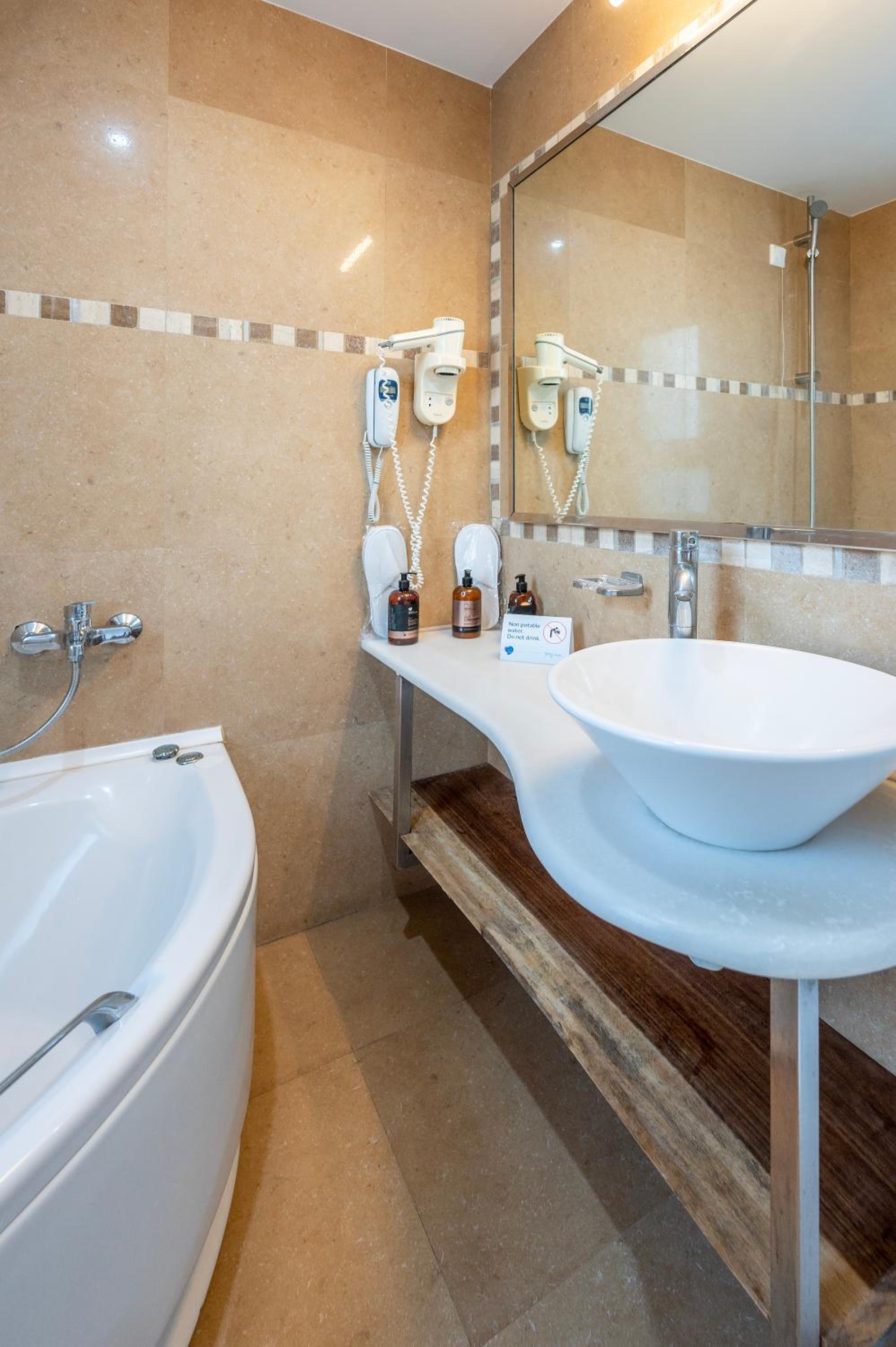 Maisonette with terrace & Sea View - Photo 4