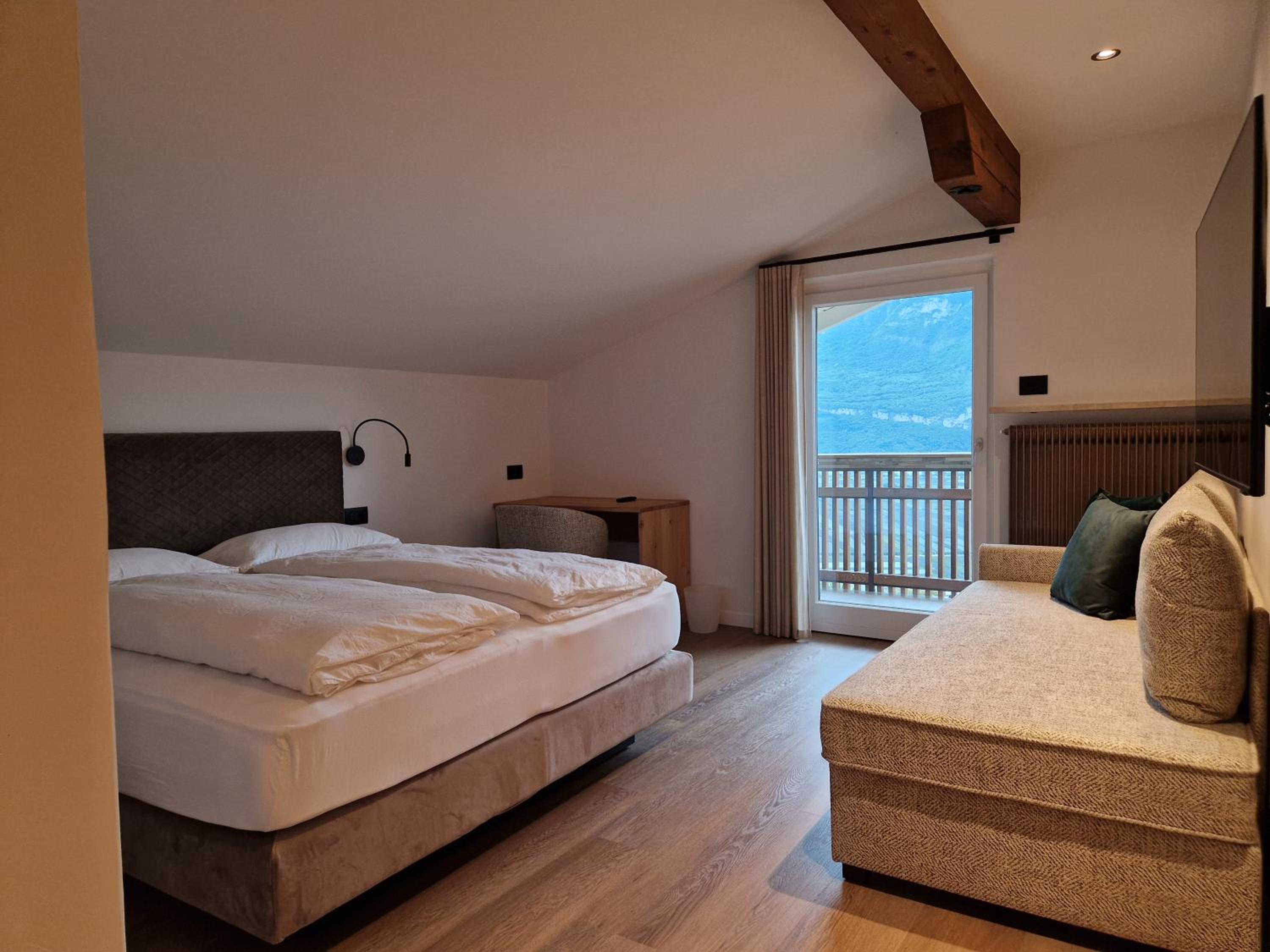 Deluxe Double or Twin Room with Balcony photo 1