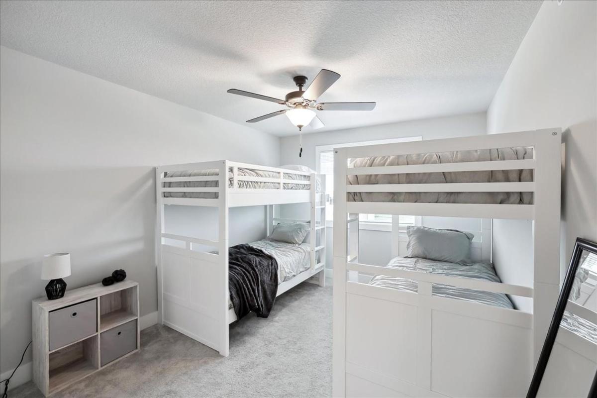 Three-Bedroom House photo 1