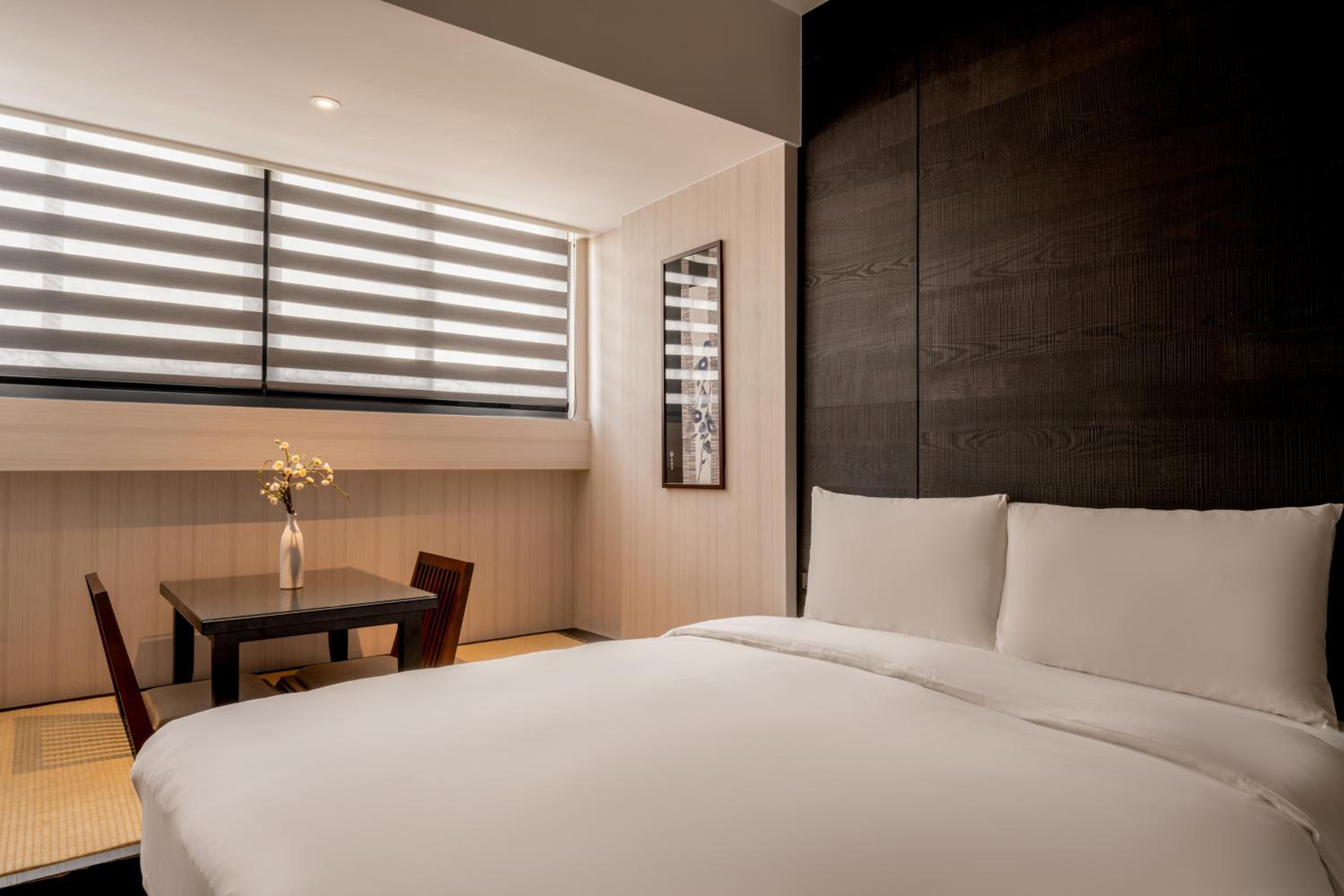 Japanese-Style Quadruple Room with Bath photo 3