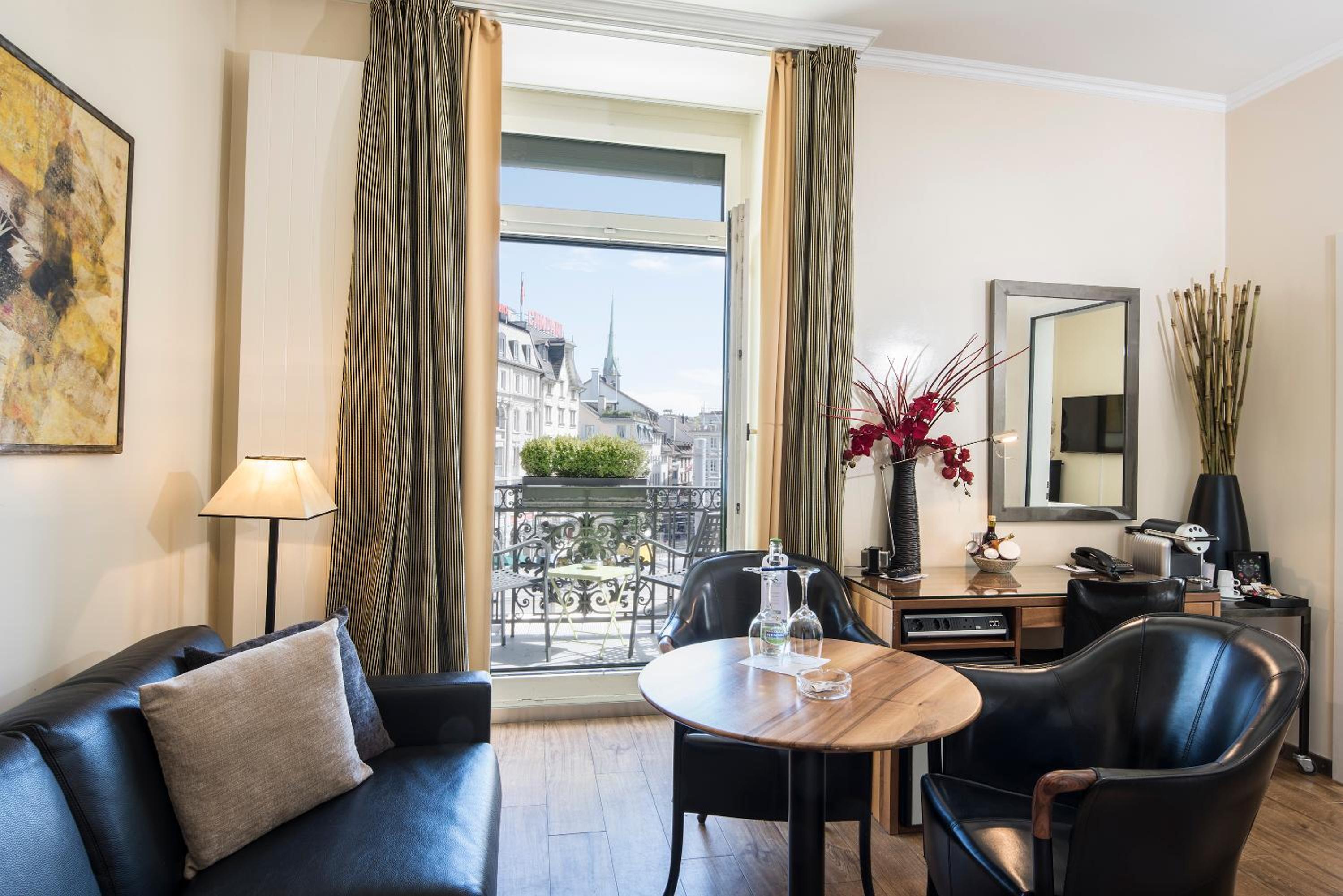 Suite with River View - Photo 5