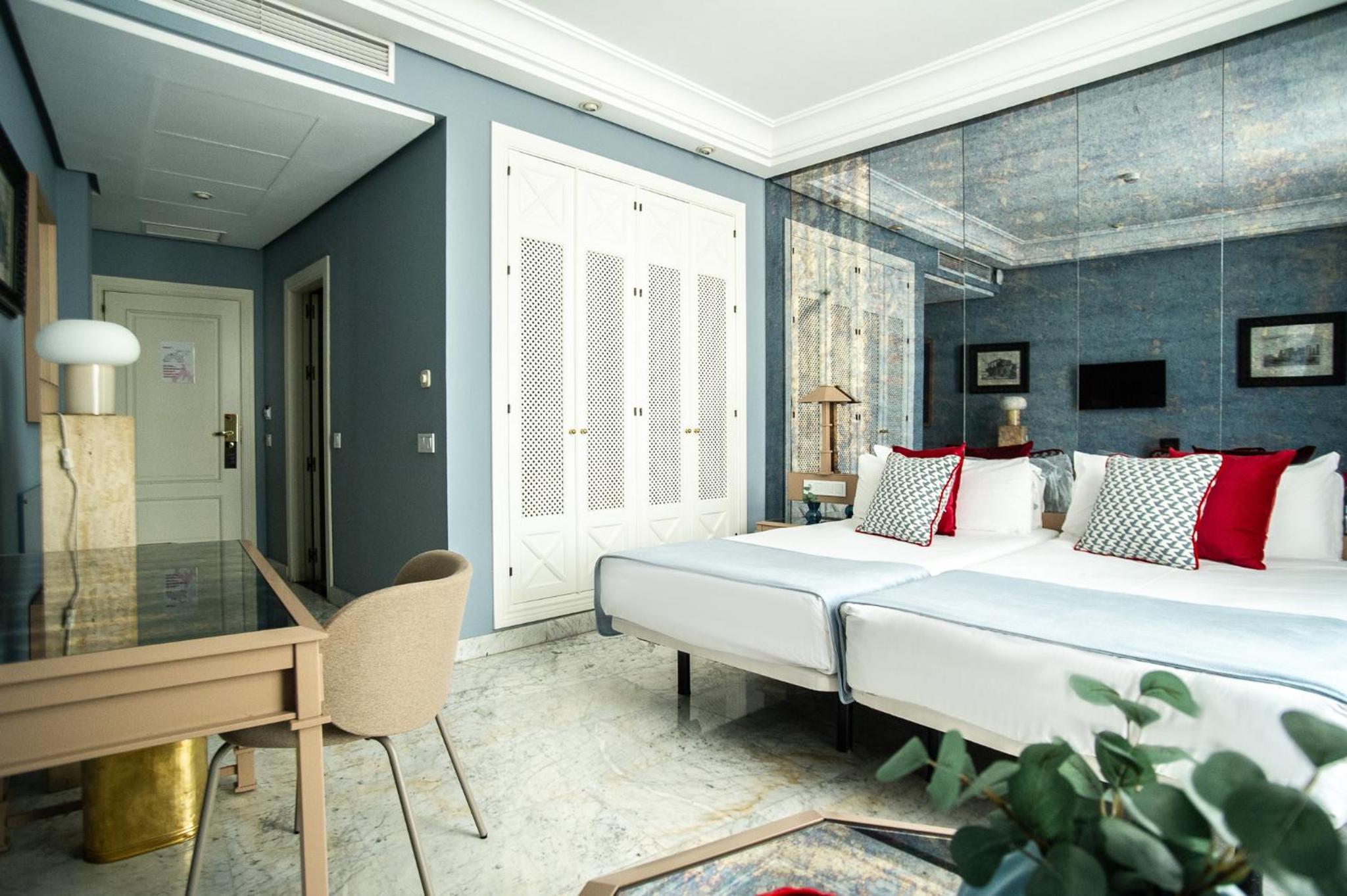 Standard Double Room - Photo 4