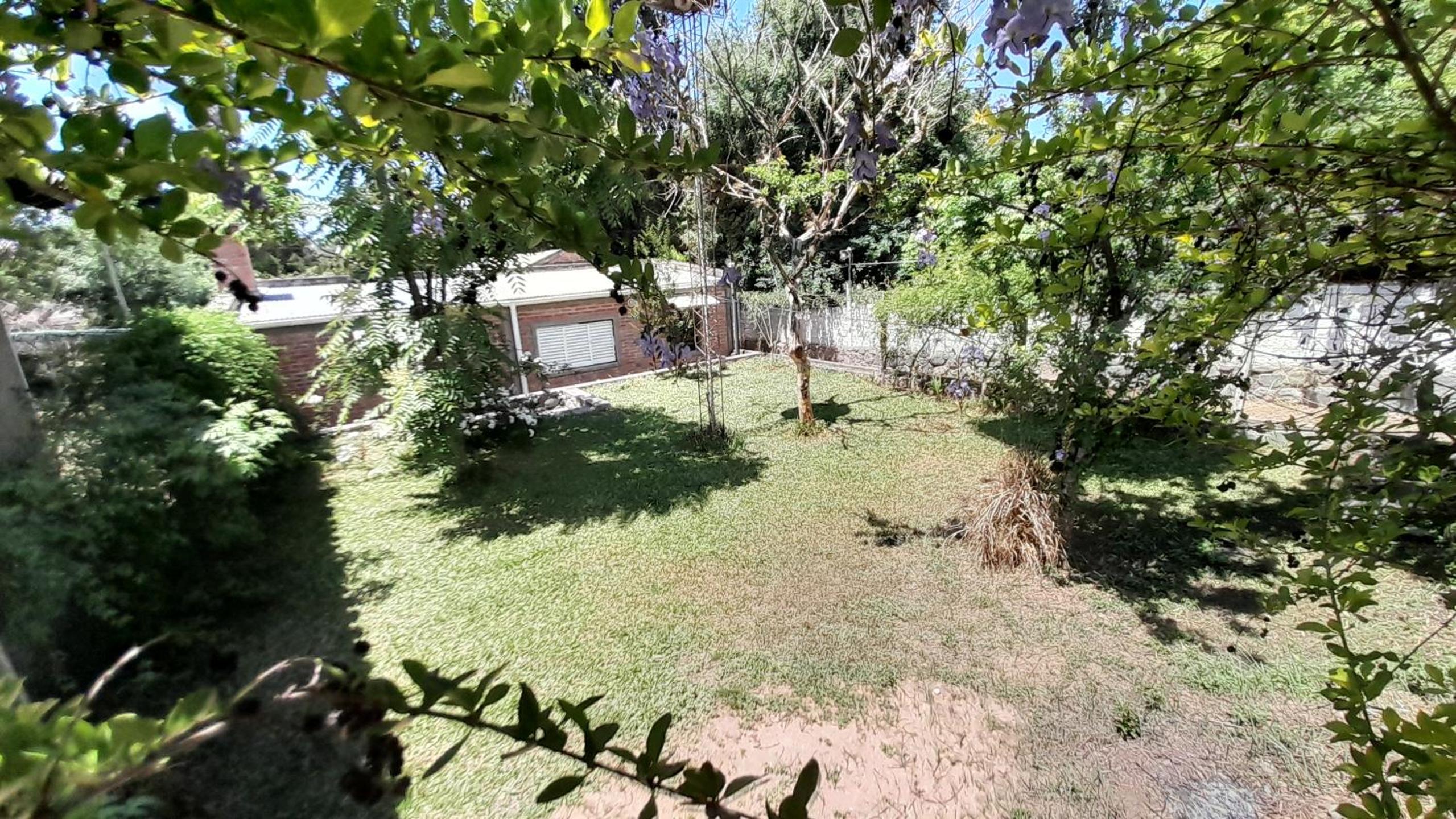 One-Bedroom House photo 3