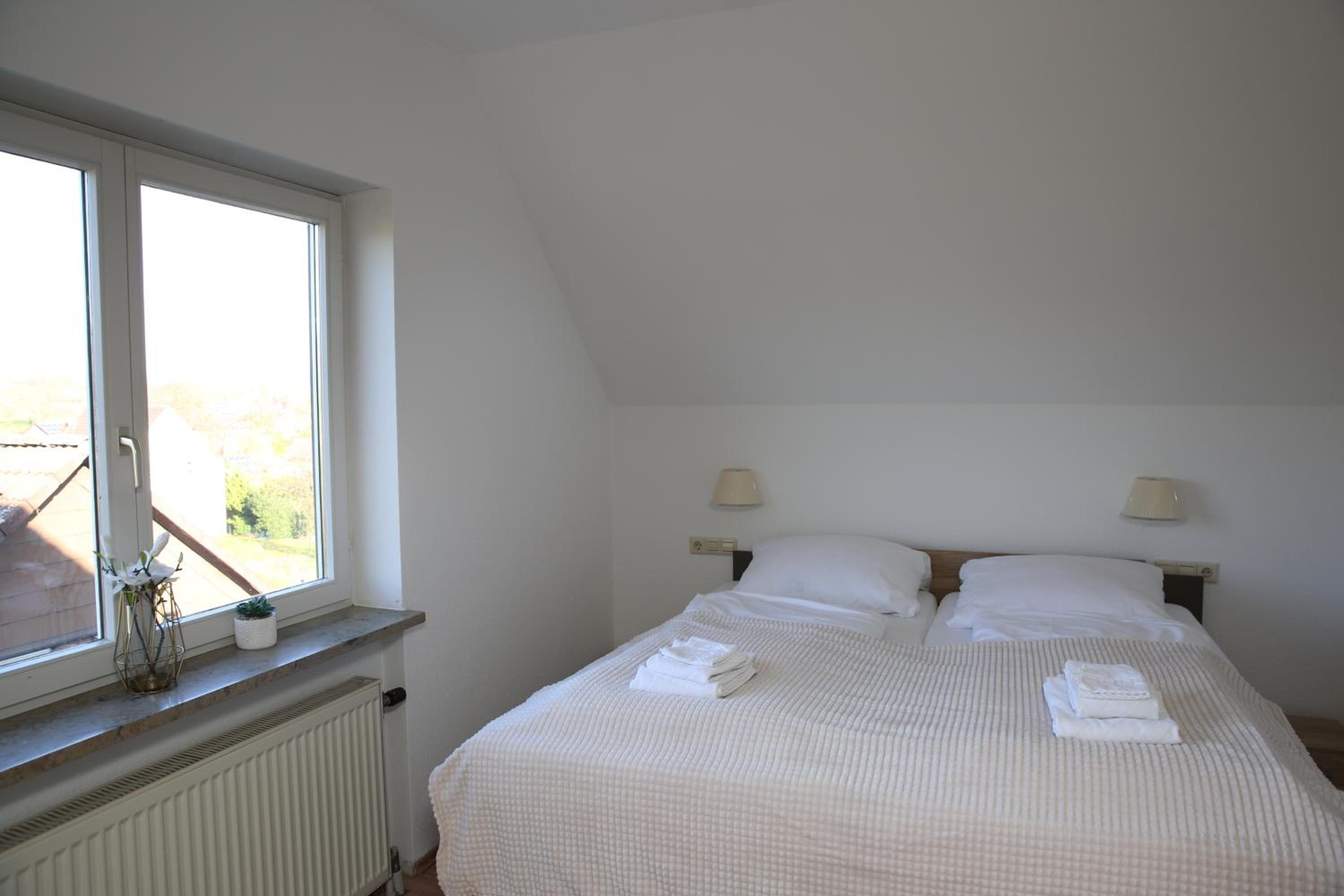 Double Room - Photo 2