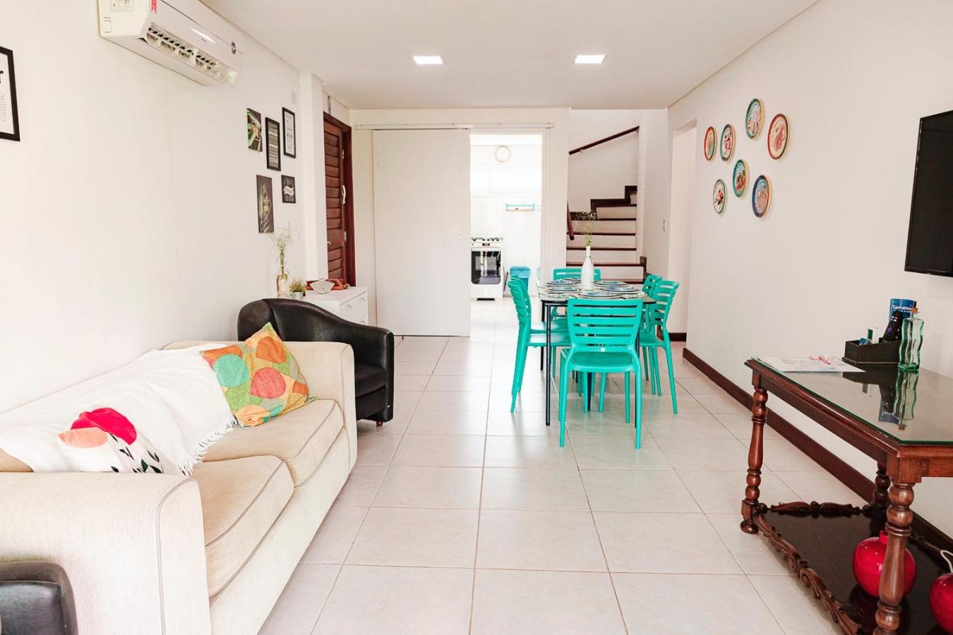 Three-Bedroom House photo 3