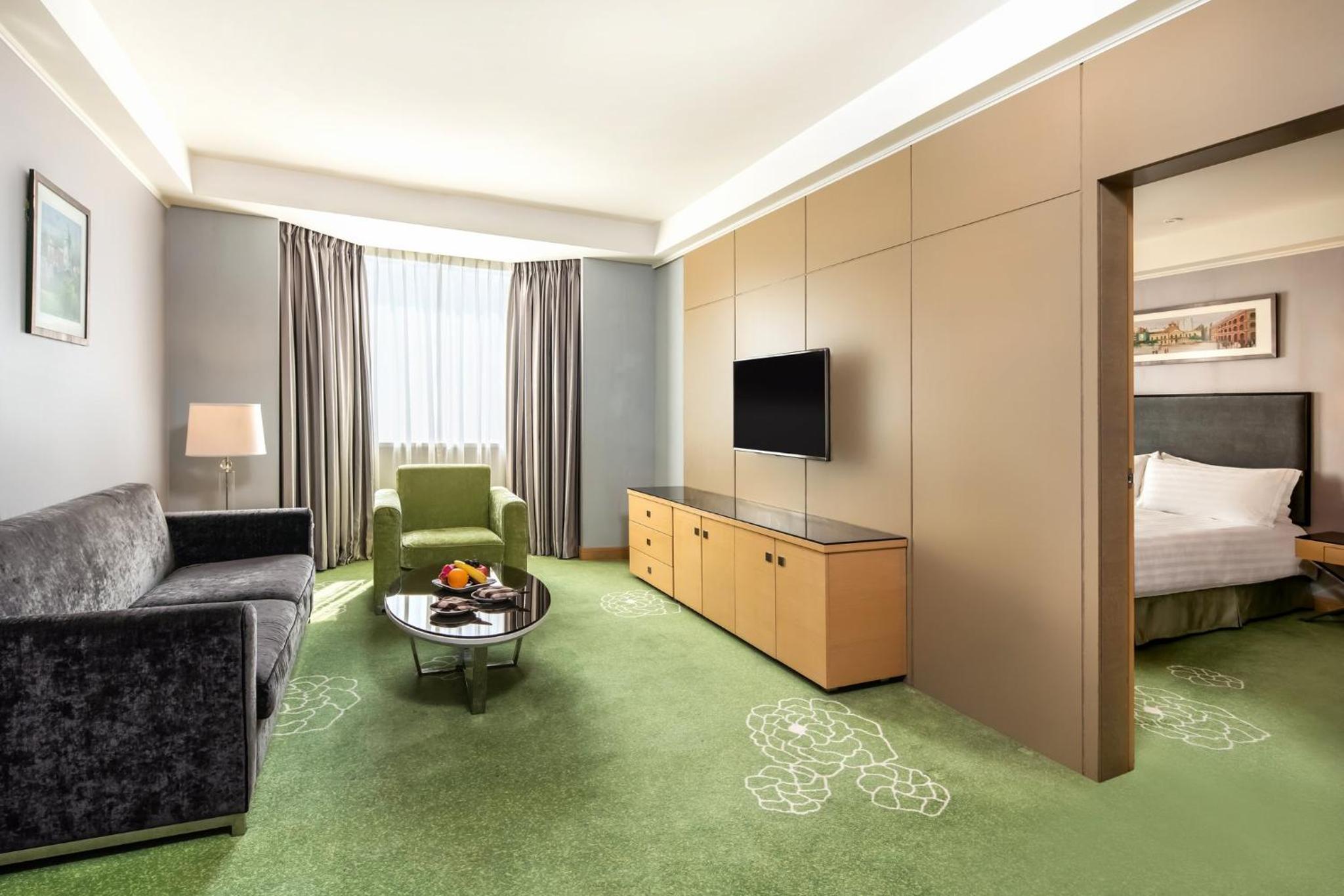 One-Bedroom King Suite - High/Top Floor - Photo 1