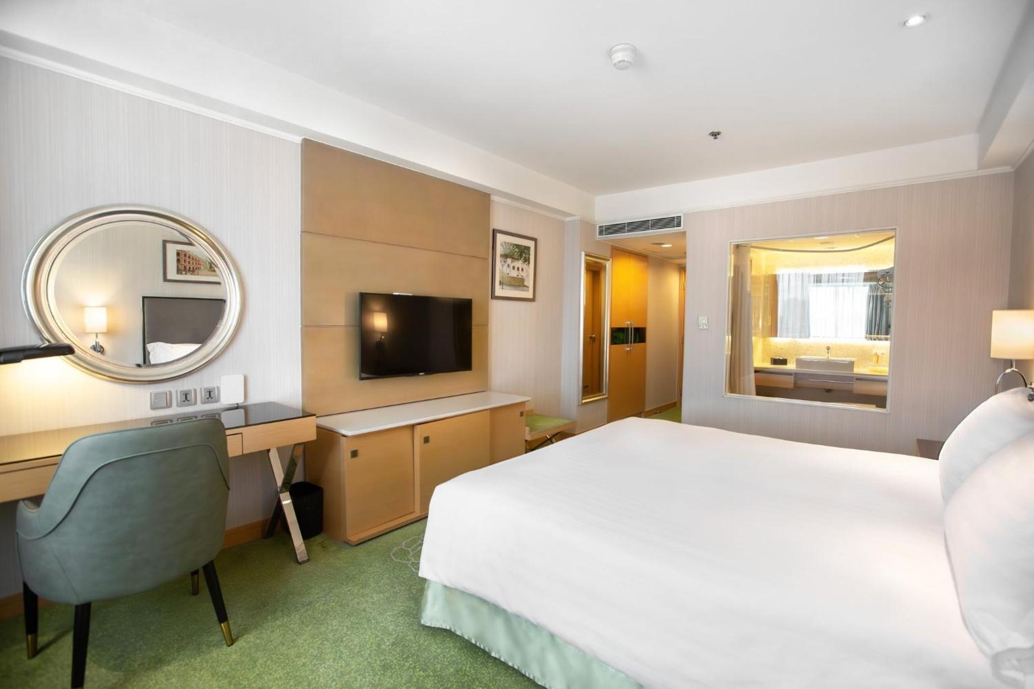 Standard King Room - High Floor