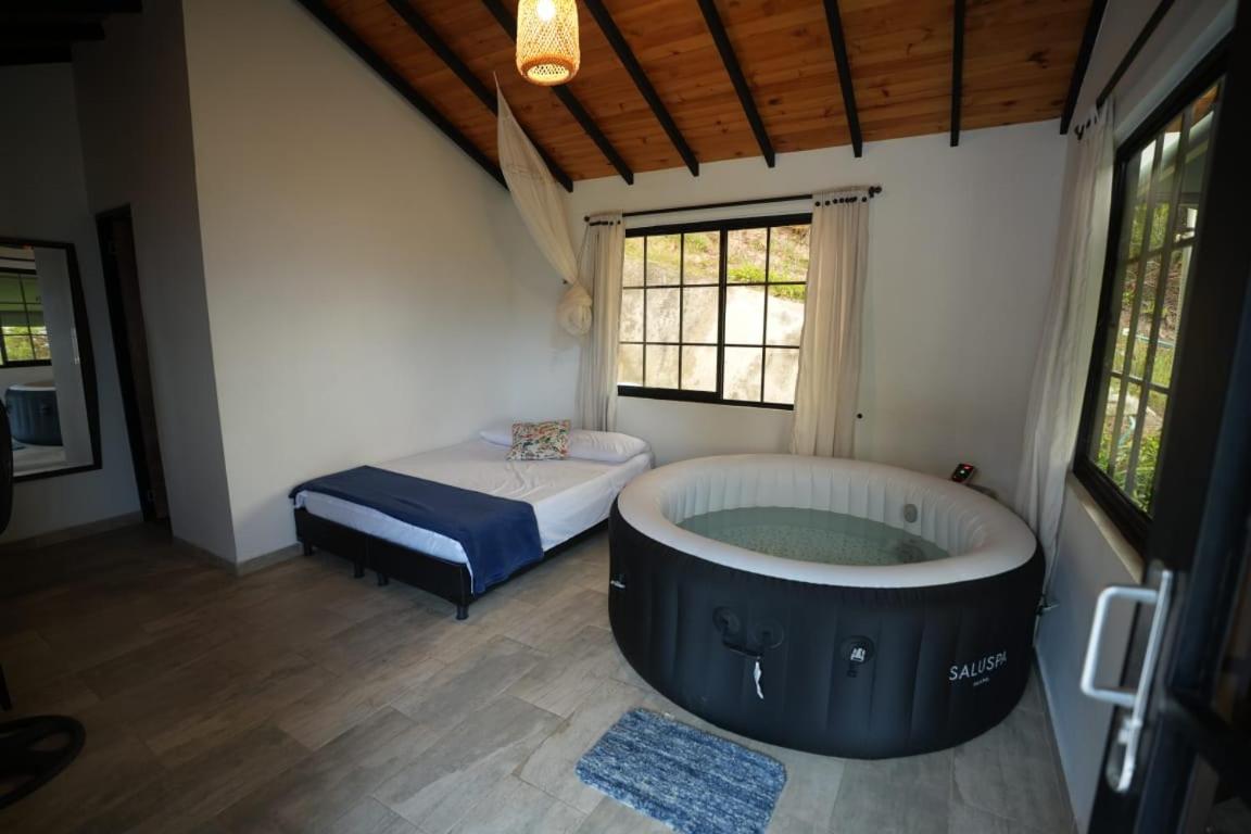 Family Room with Private Bathroom photo 2