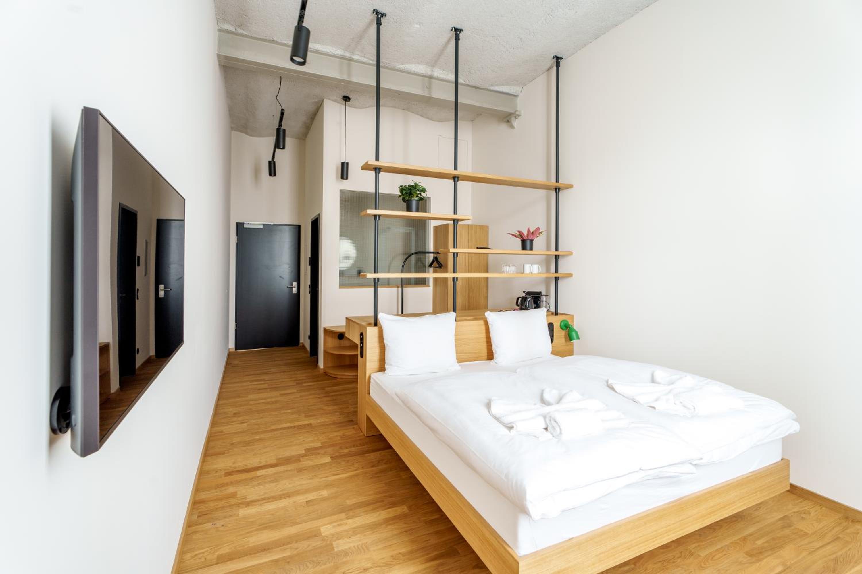 Large Double Room