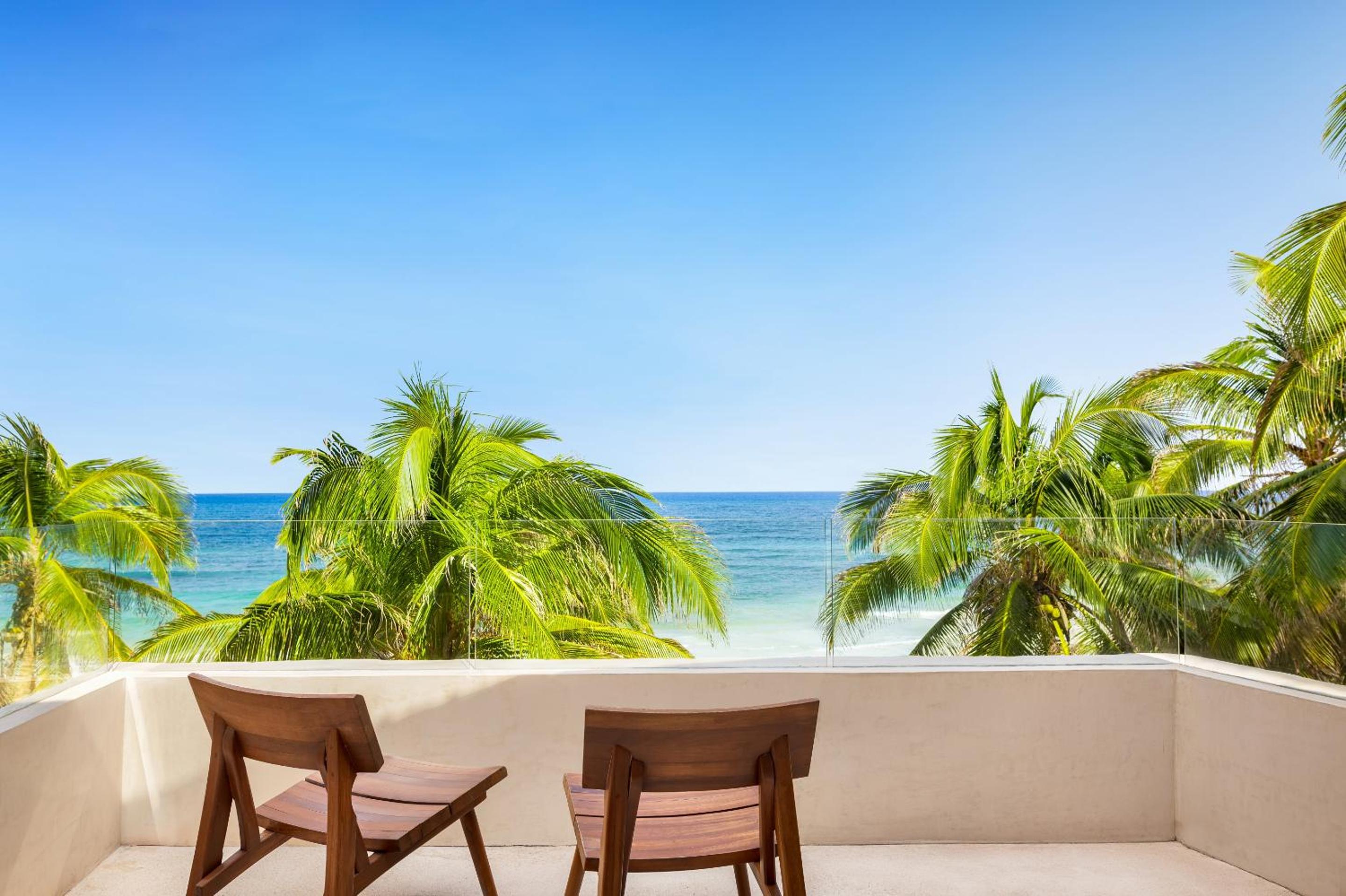 Casa Zamna Ocean Front Junior Suite