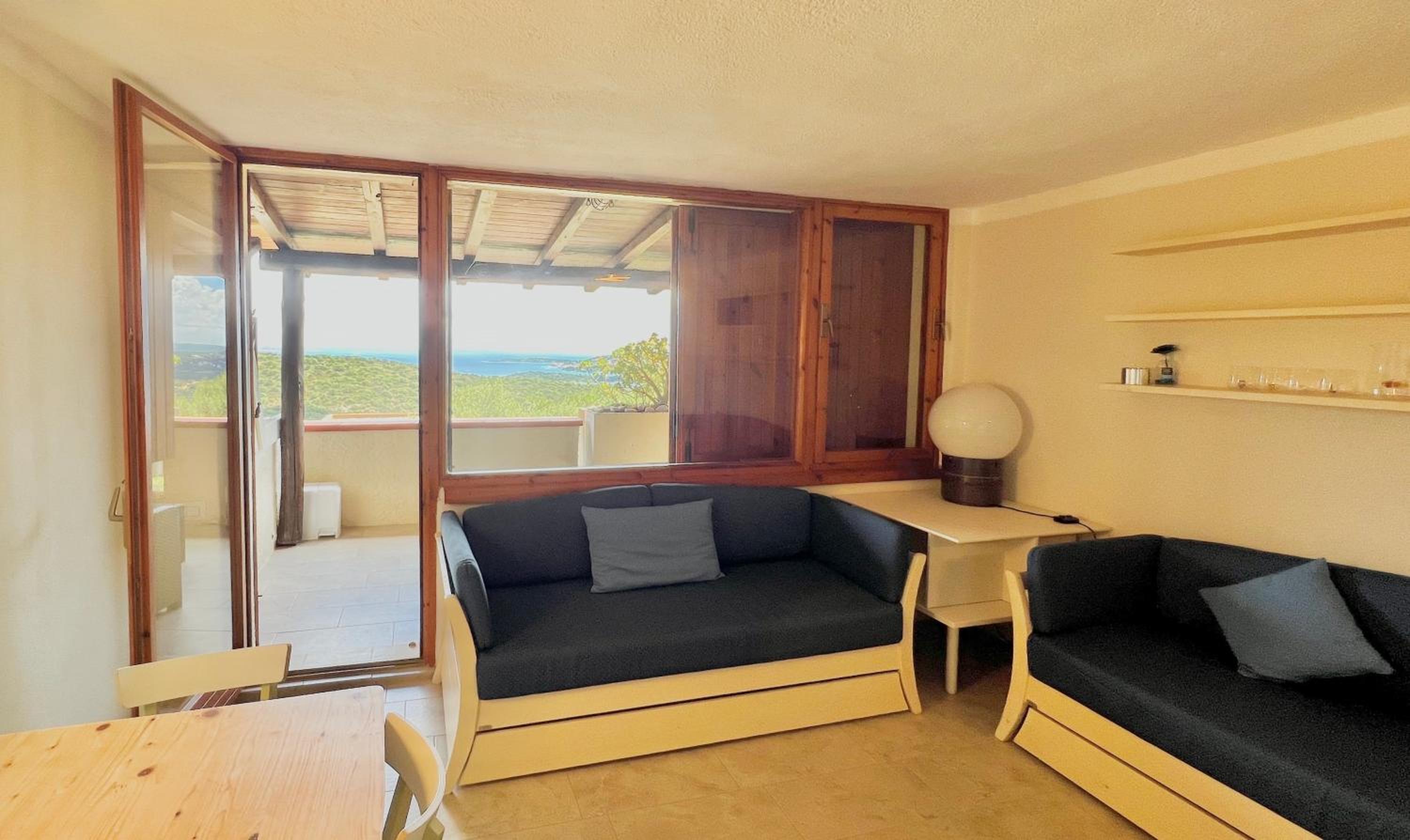 One-Bedroom Apartment With Sea View photo 1