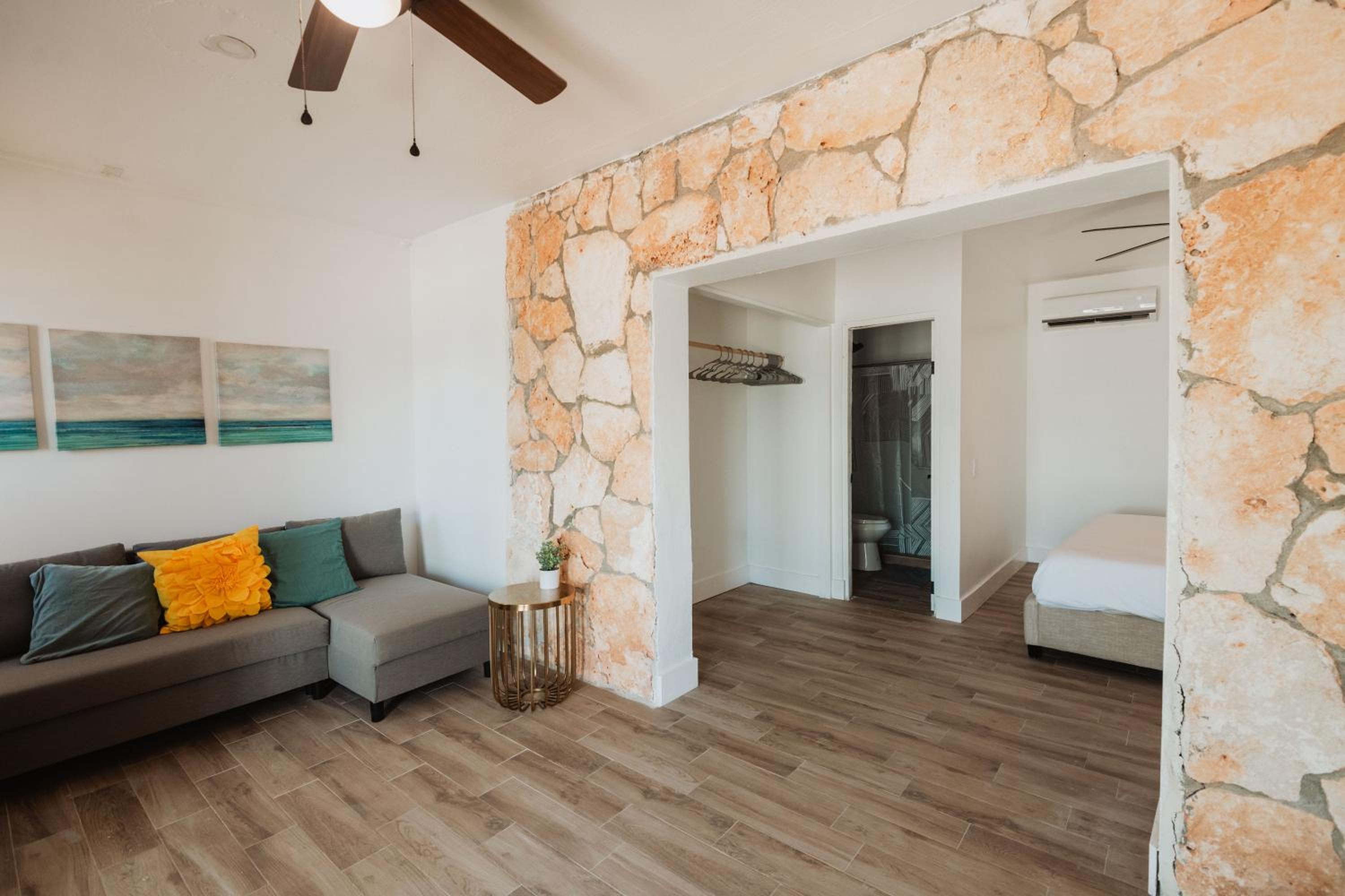 Family Room with Terrace photo 2