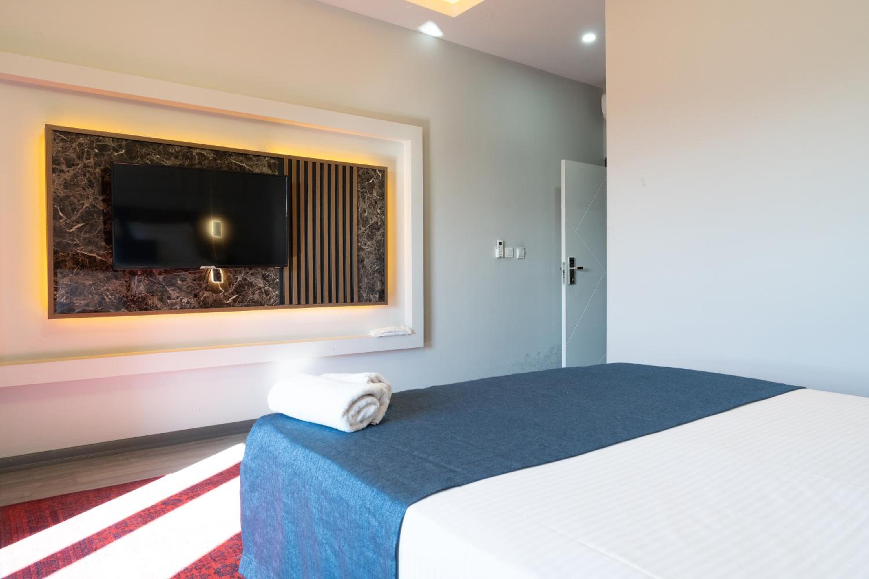 Standard Double Room - Photo 2