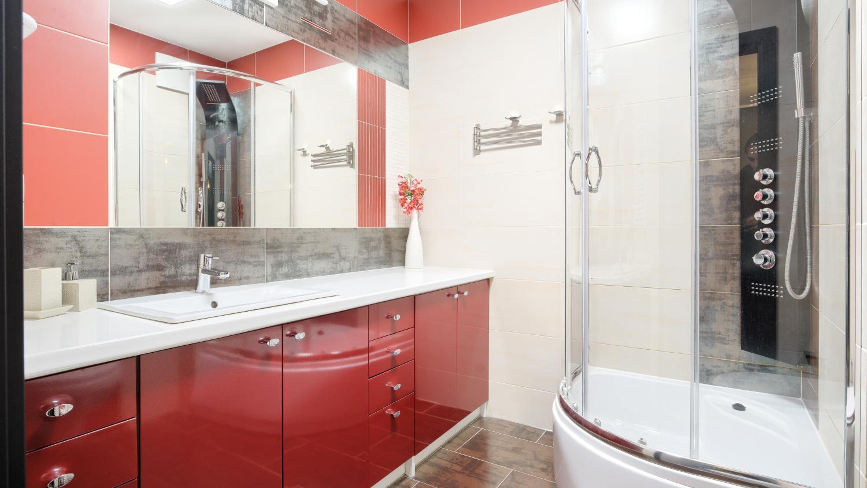 One-Bedroom Apartment - Photo 9