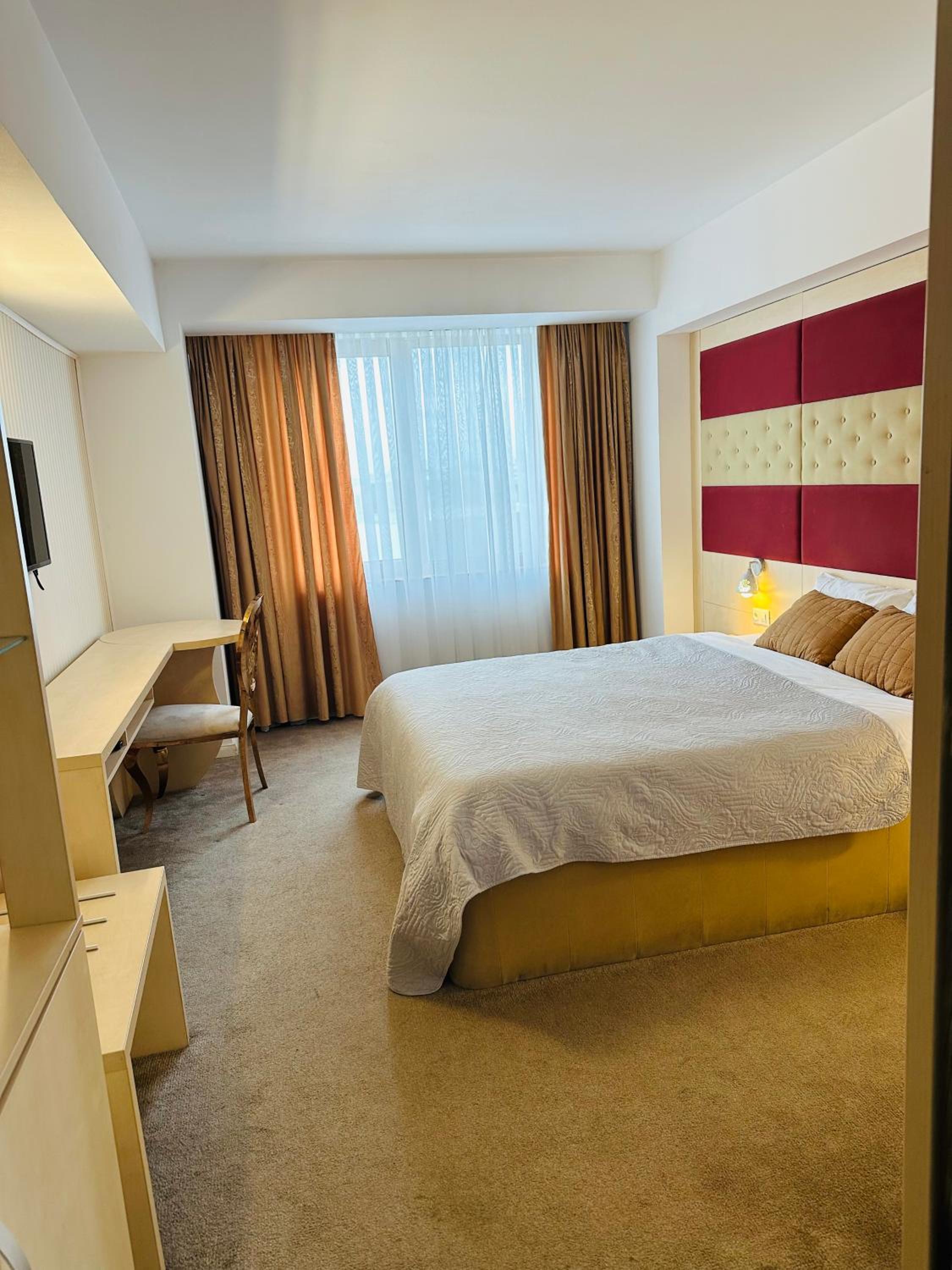Superior Double or Twin Room photo 2