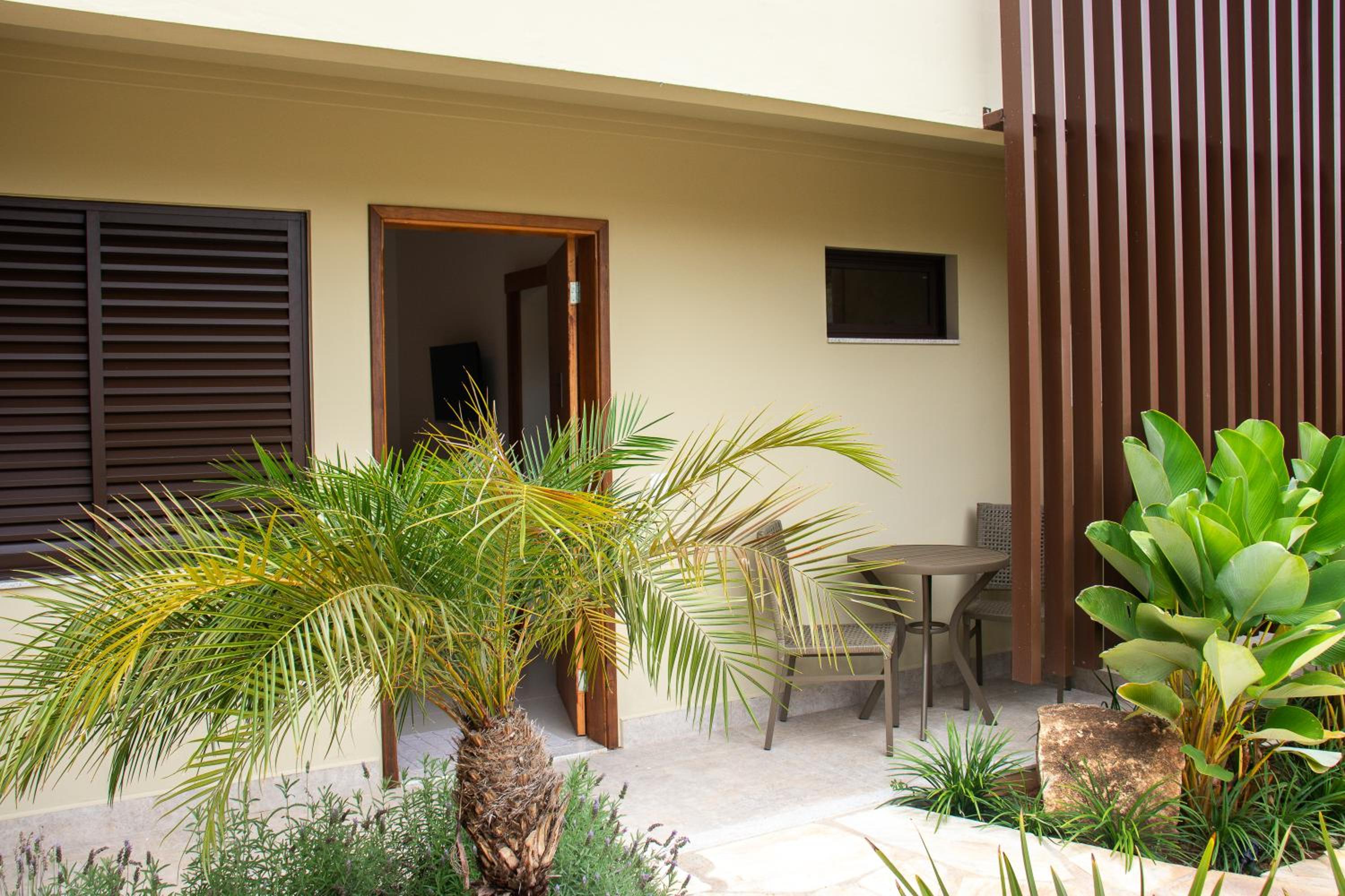 Suite with Garden View photo 2