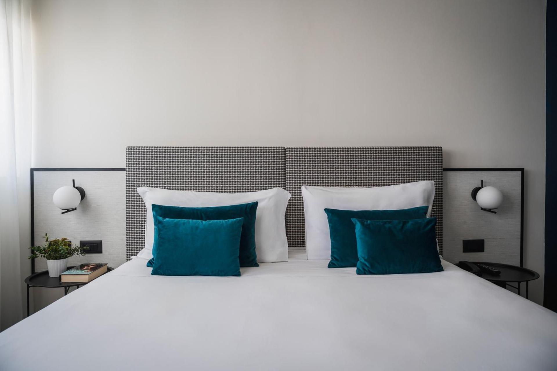 Superior Double or Twin Room photo 2