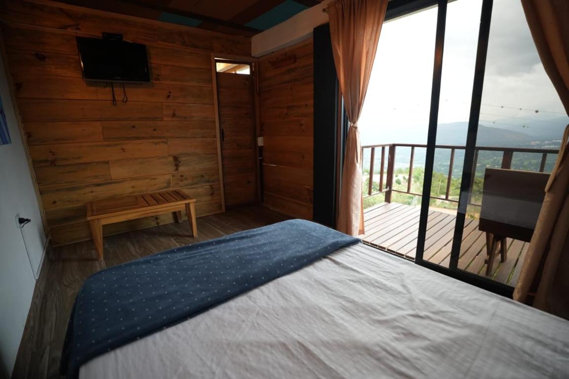 Deluxe Double Room with Balcony photo 1