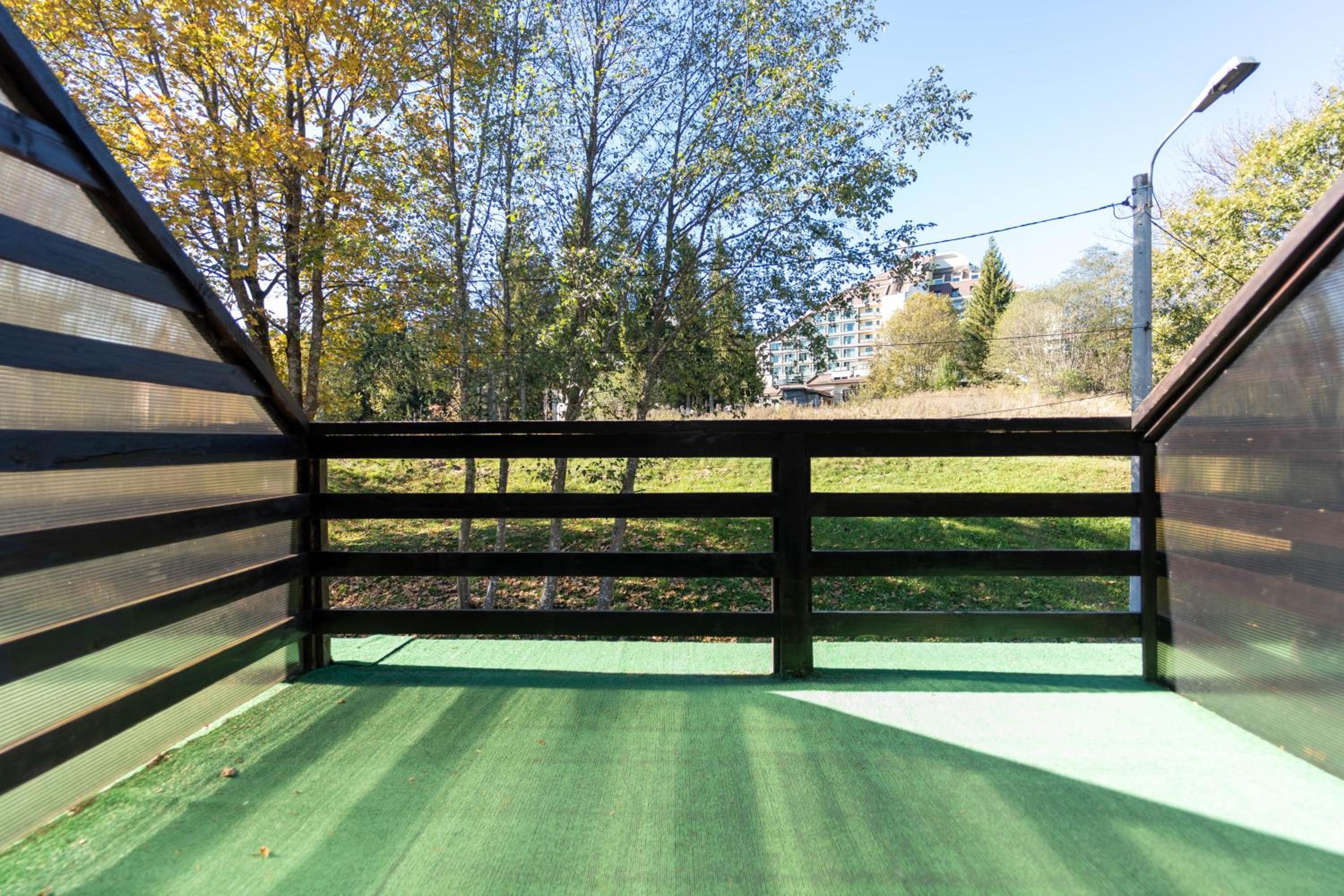 Family Room with Terrace - Photo 6