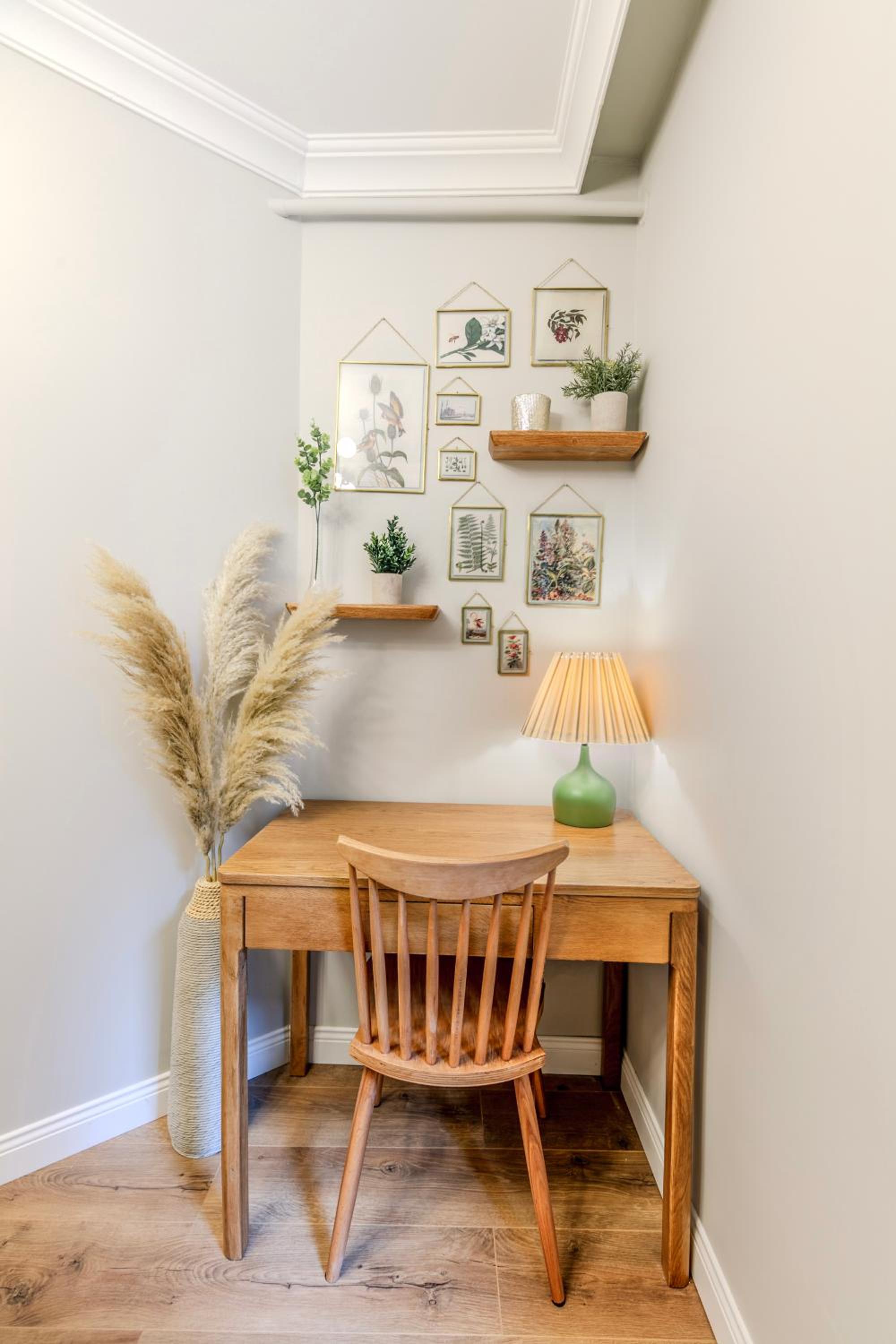 One-Bedroom Apartment with Garden photo 2