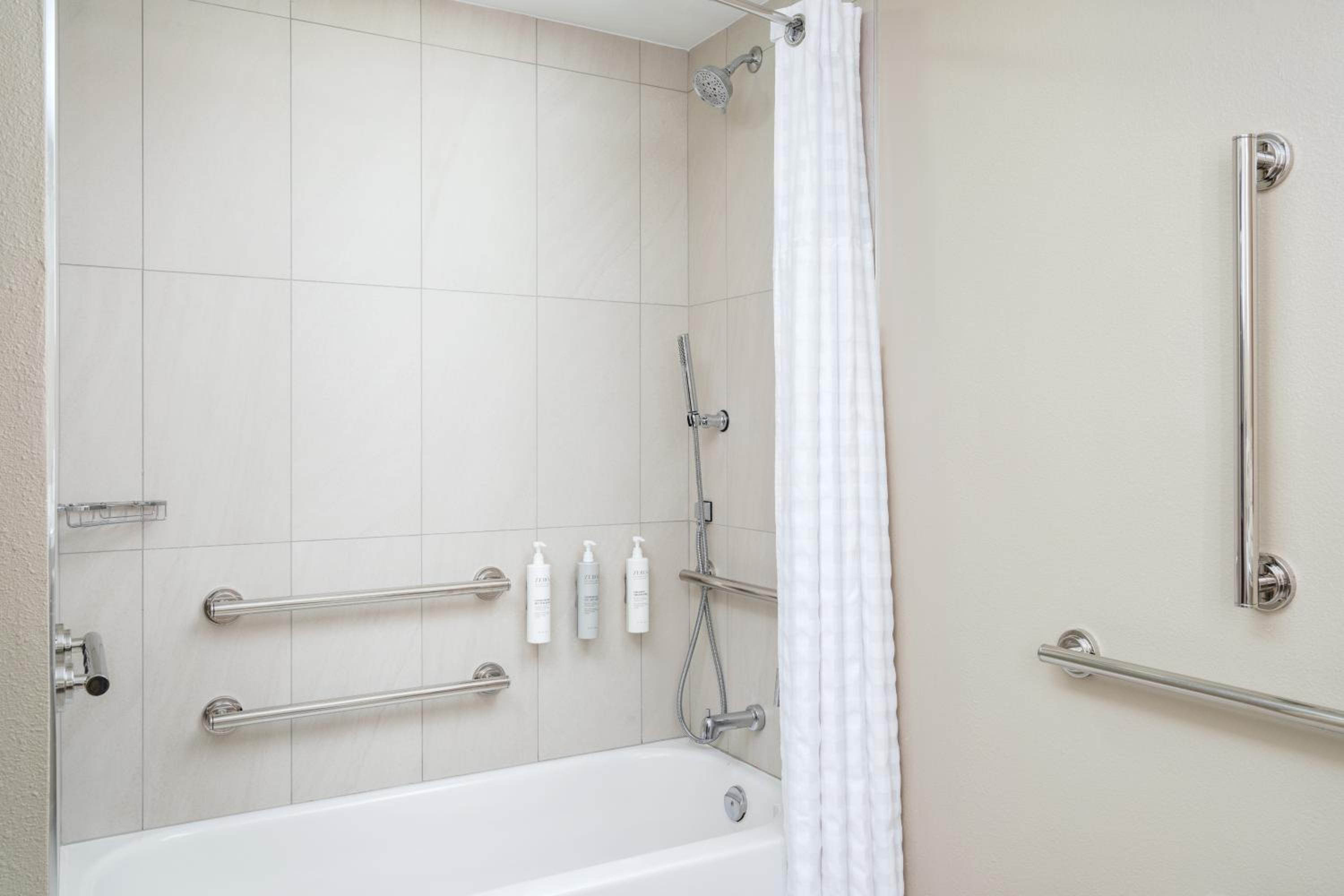 King Room - Mobility Access/Non-Smoking - Photo 2