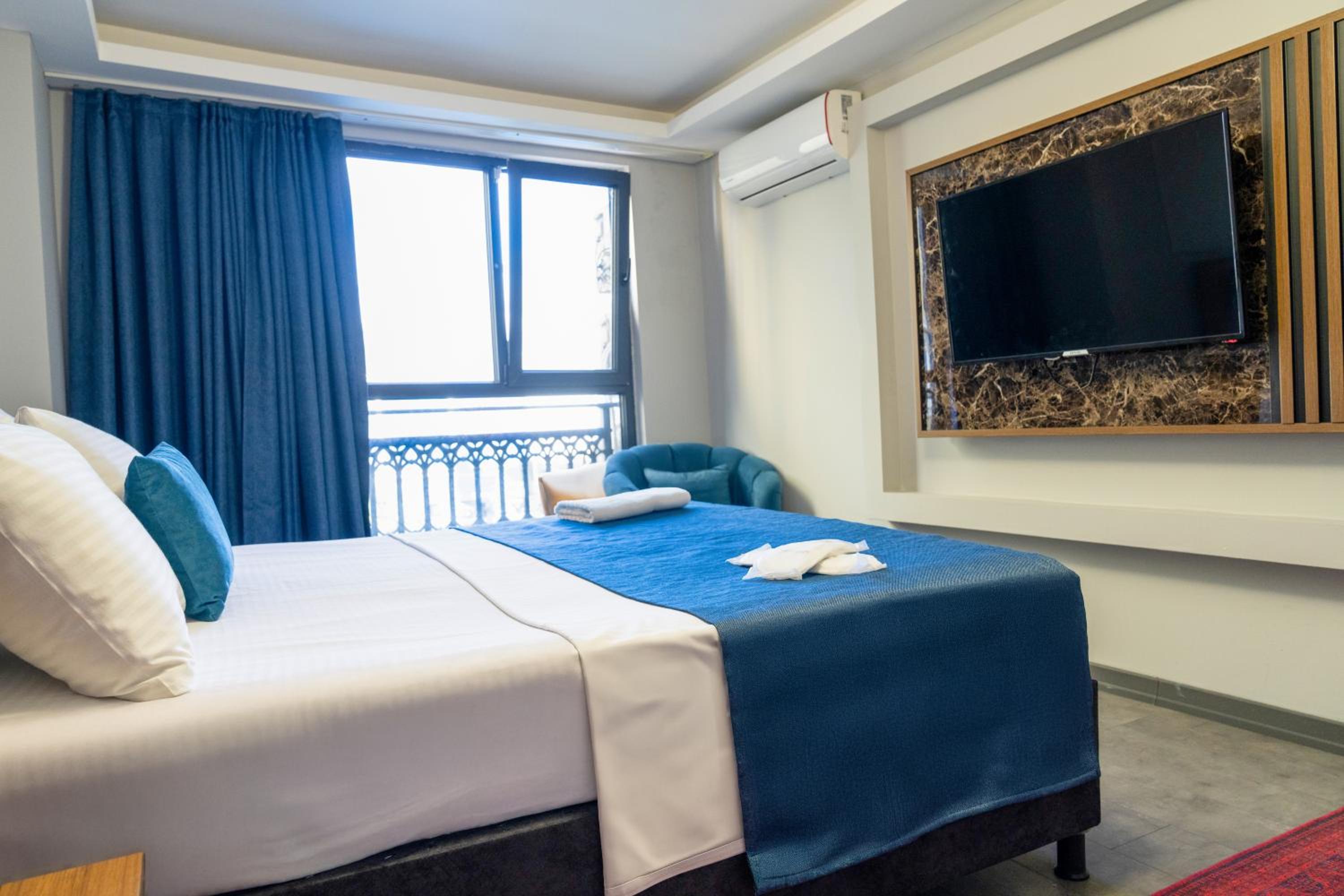Standard Double Room - Photo 3