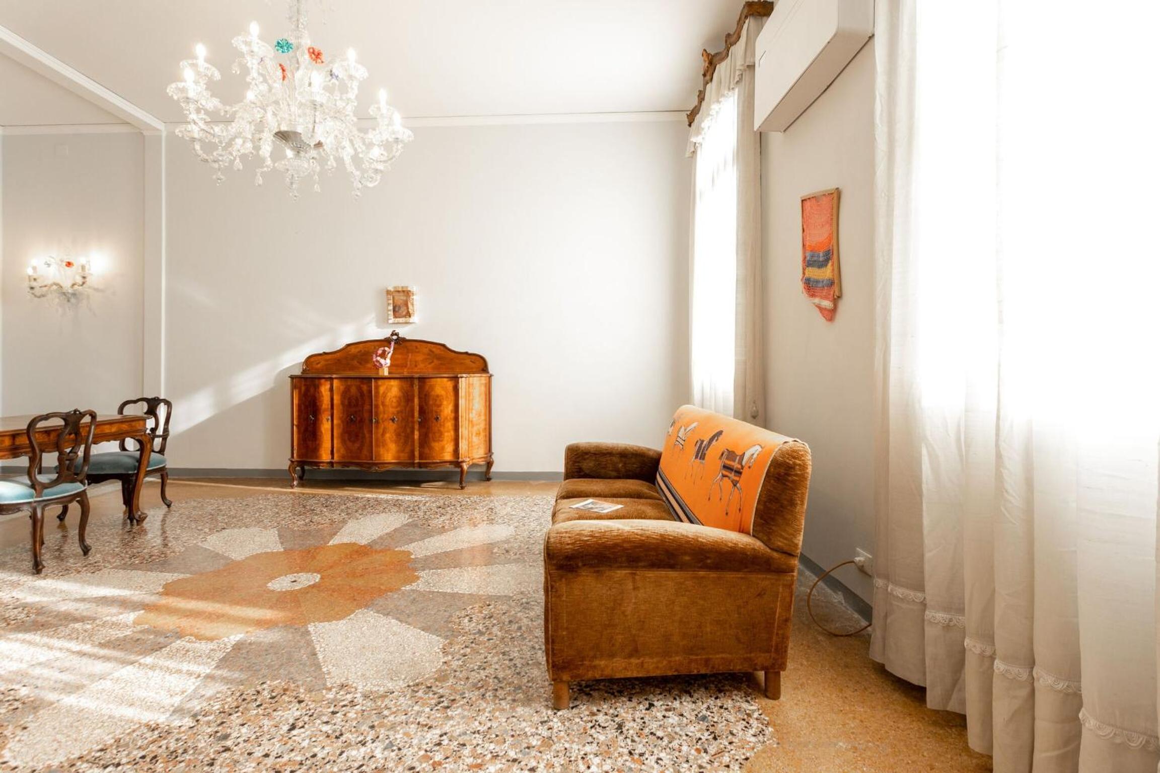 Apartment 2 photo 1