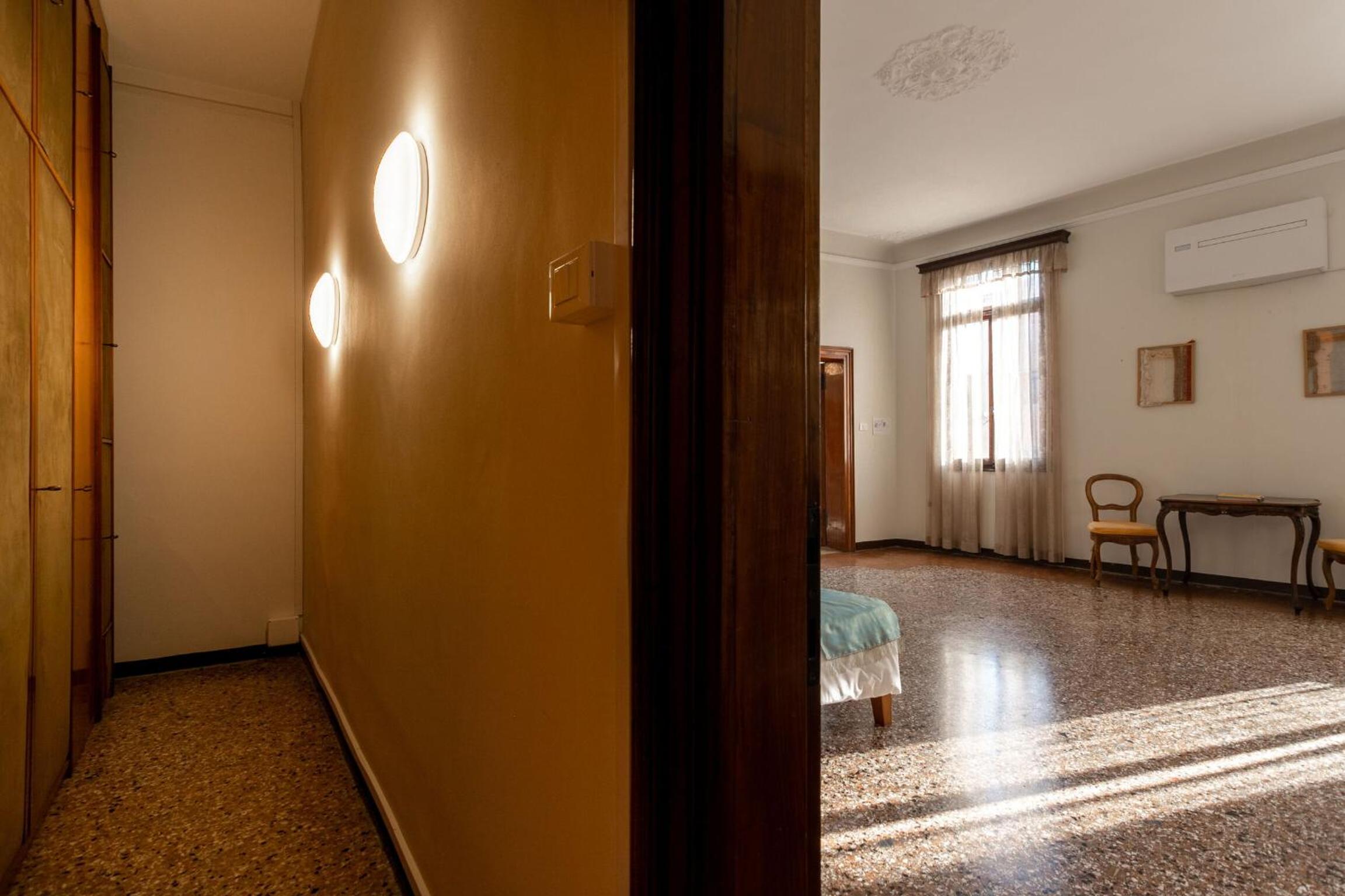 Apartment 2 photo 3