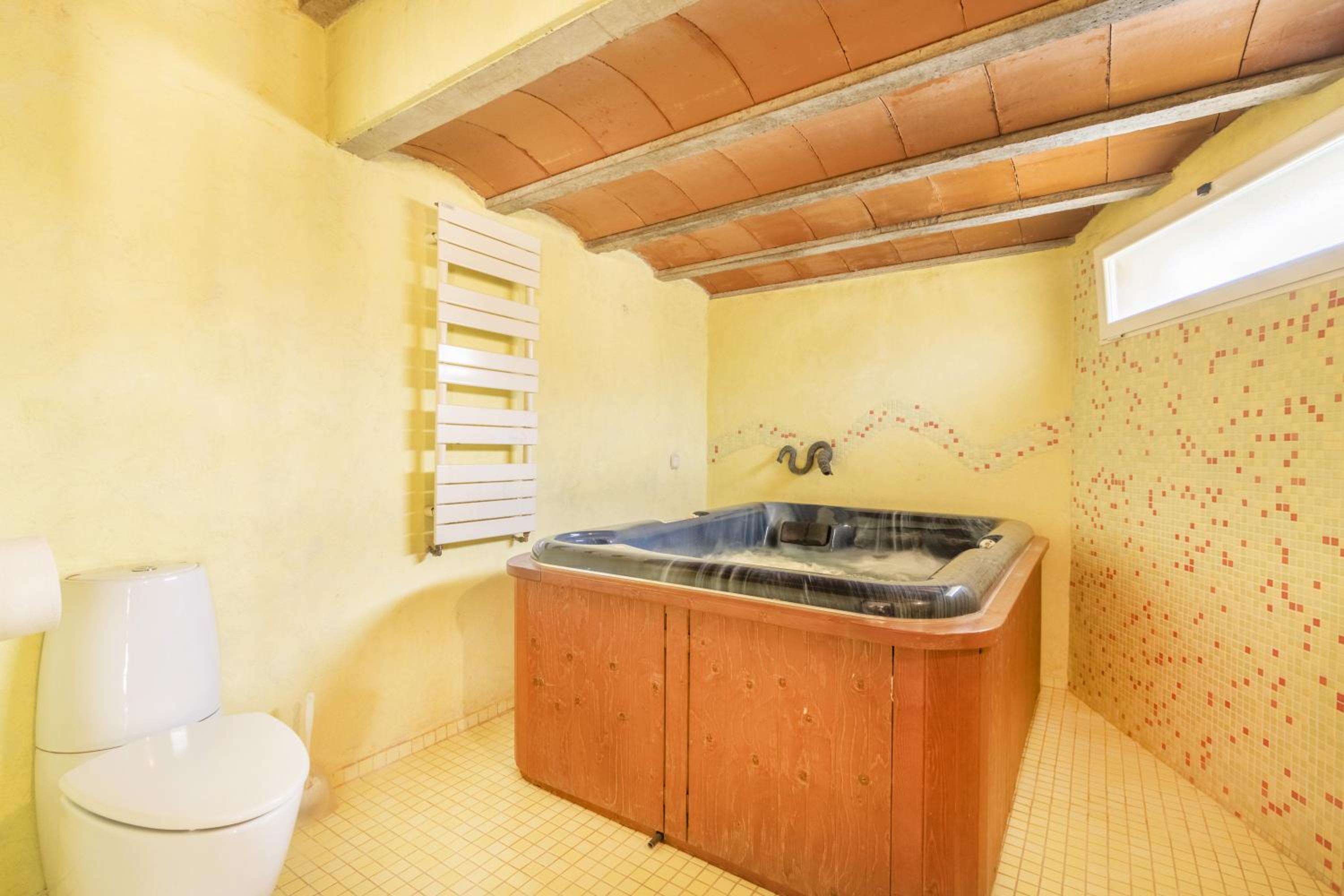 Two-Bedroom Deluxe Apartment with Garden View photo 3